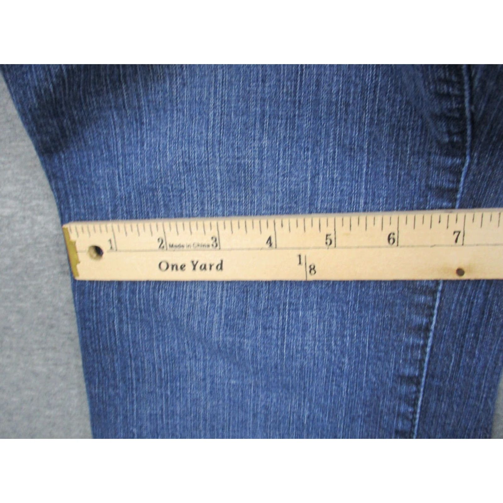 Bill Blass VINTAGE Bill Blass Jeans Flared Womens 10 31in Inseam Denim Blue Cotton Spandex 5-Pocket Stretch Rise Mid Regular Comfort Size 32" / US 10 / IT 46 - 7 Thumbnail