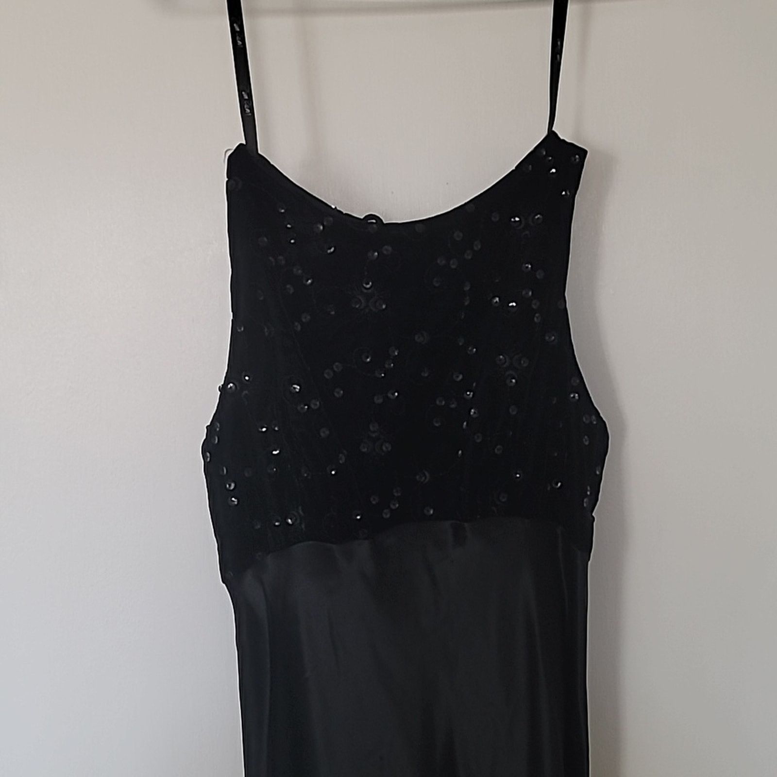 Never Worn VTG 2000s Prom Dress Long Silky Satin Velvet