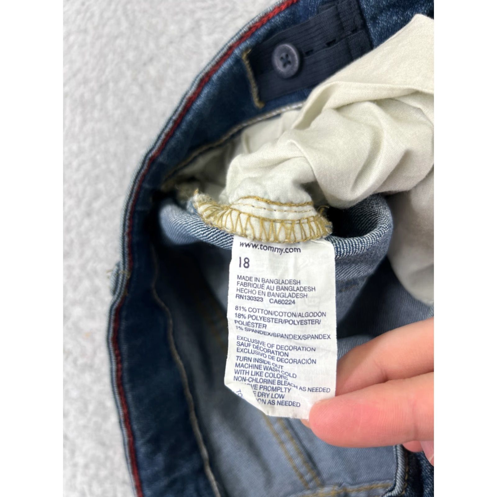 Tommy Hilfiger Tommy Hilfiger Jeans Juniors 18 Blue Denim Straight Leg Cotton Blend 27x30 Women's 5-Pocket Design Mid Rise Size 40" / US 18 - 4 Thumbnail