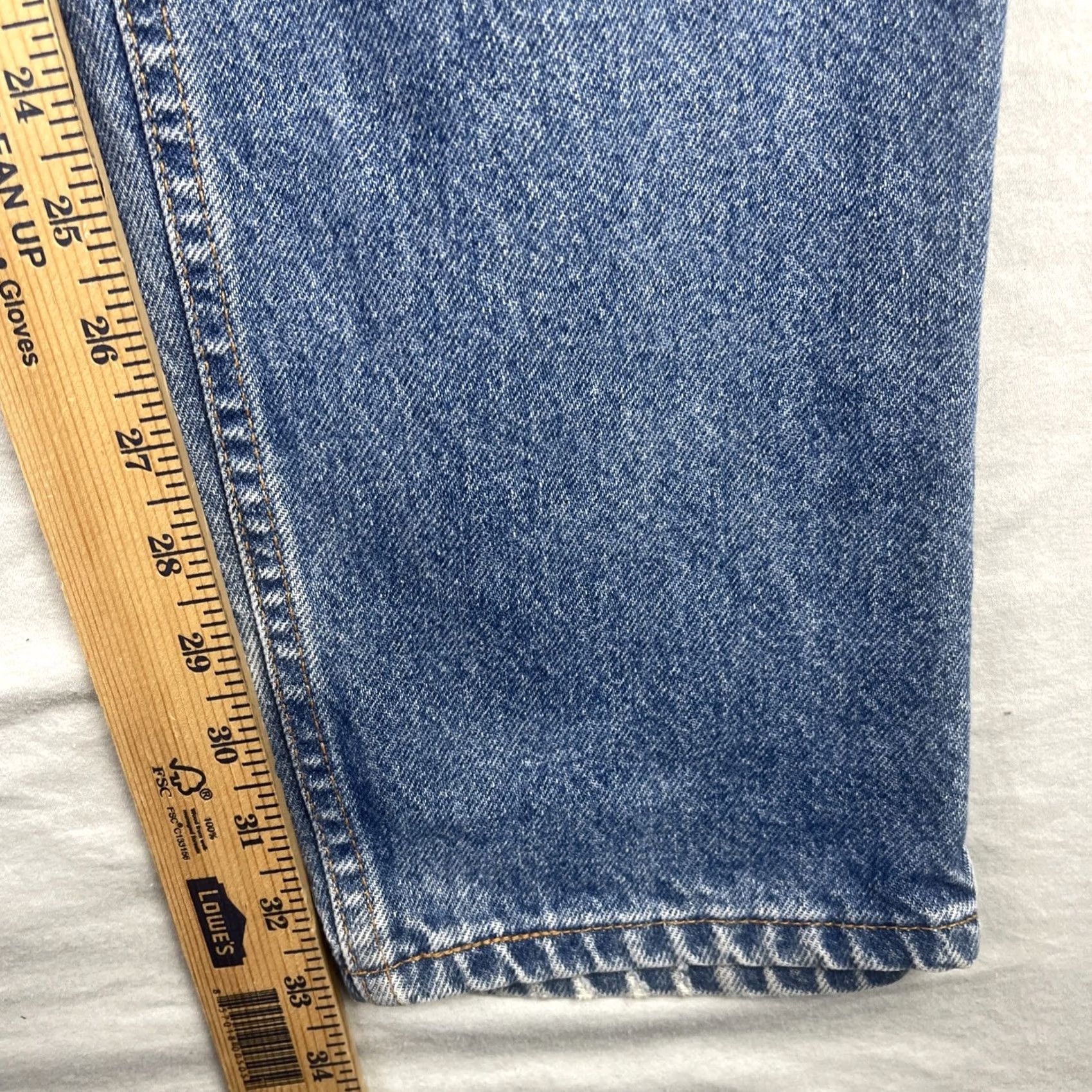 Levi's VINTAGE Levi's 550 Jeans Mens 36x34 Relaxed Fit Tapered Blue 90s Jeans (Denim) Mens Size US 36 / EU 52 - 7 Thumbnail
