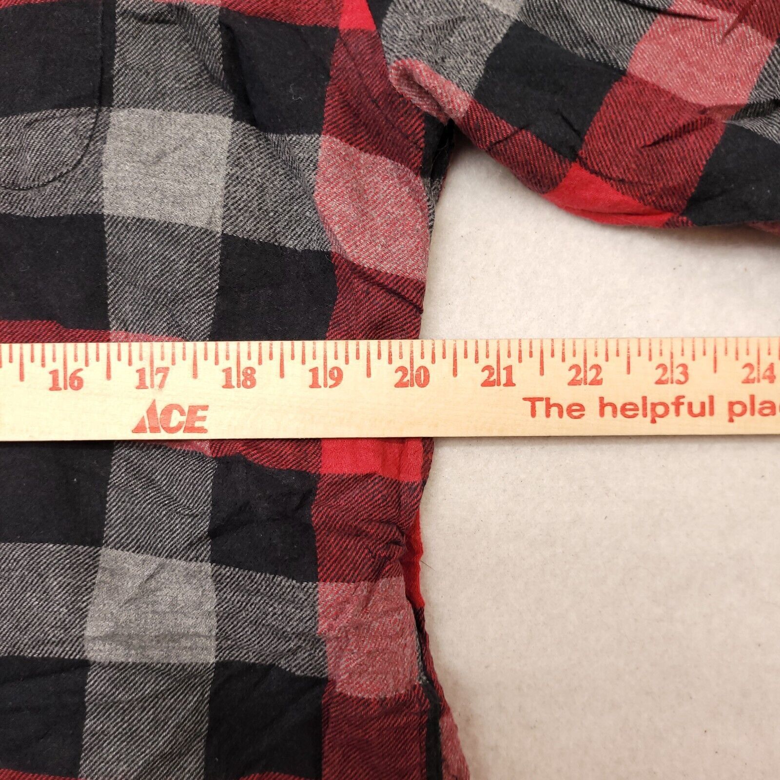 Croft & Barrow Croft & Barrow Gingham Flannel Shirt Mens Size L Red Black Size US L / EU 52-54 / 3 - 9 Thumbnail