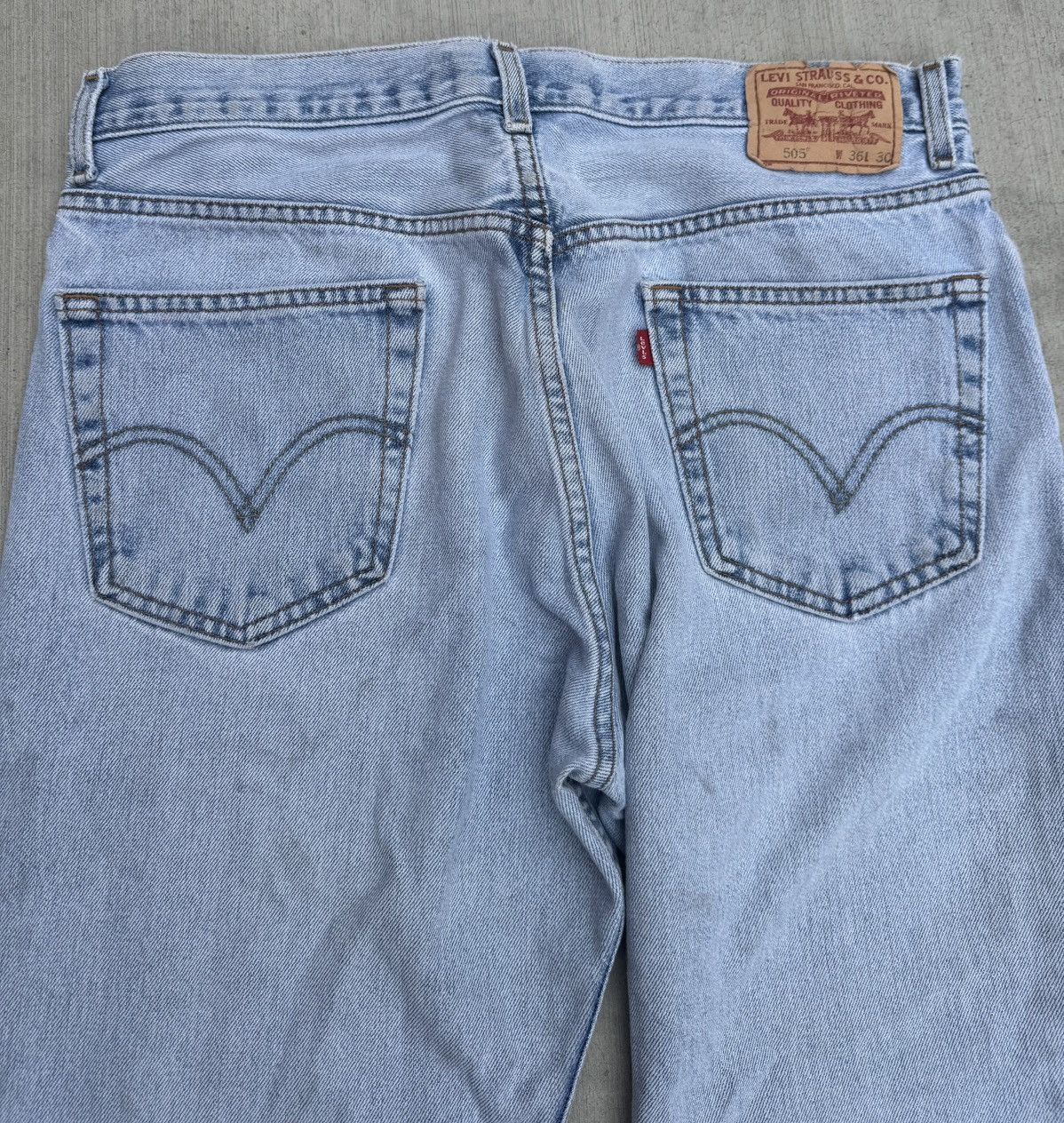 Levi's LEVI’S 505 REGULAR FIT BLUE JEANS DENIM SIZE 36 W x 30 L Size US 36 / EU 52 - 5 Thumbnail