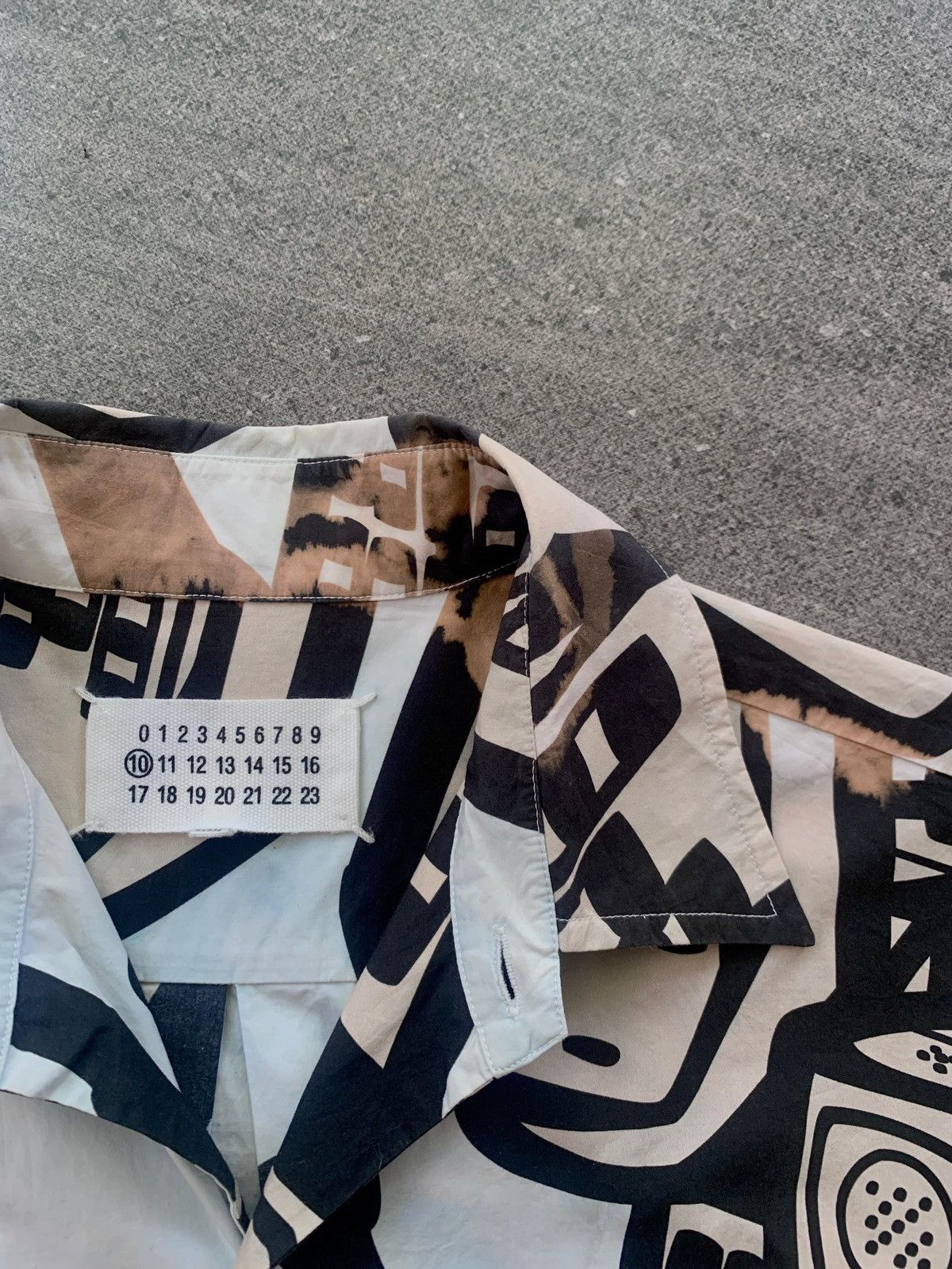 Maison Margiela FREE TAX! Telephone Printed Shirt Size US M / EU 48-50 / 2 - 7 Thumbnail