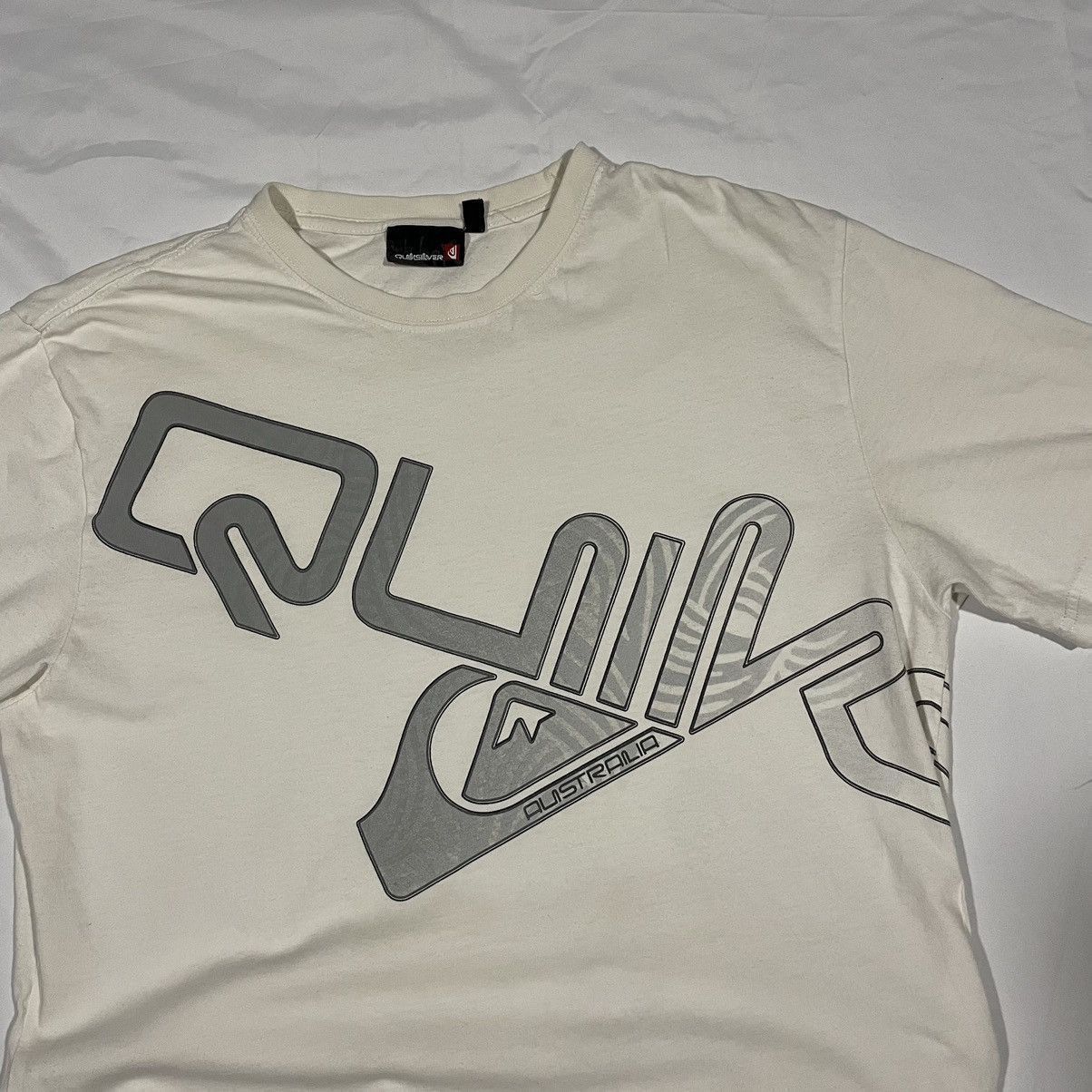 Quiksilver Vintage Quiksilver Big Logo All Over Print T Shirt Size US L / EU 52-54 / 3 - 2 Thumbnail