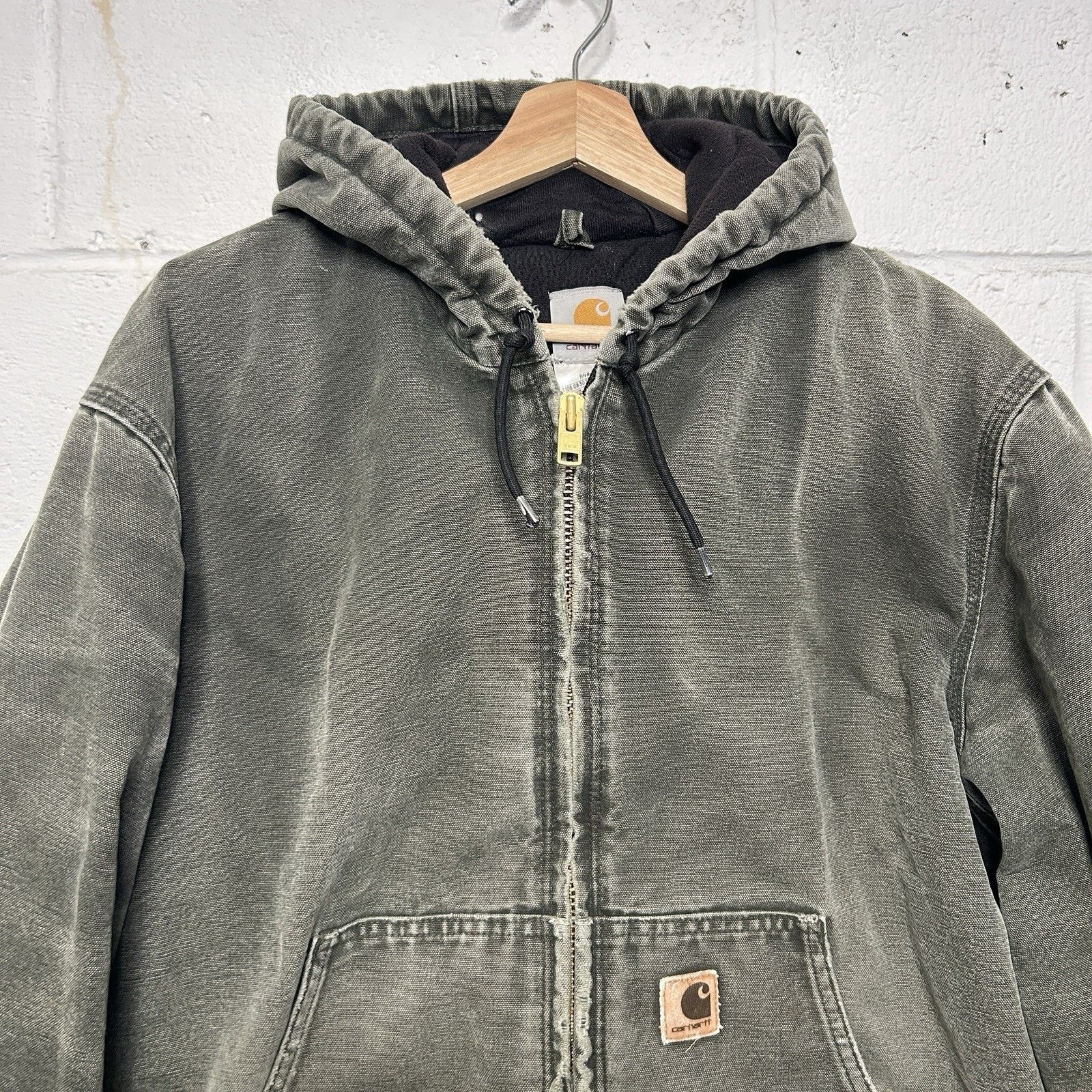 Carhartt Vintage Carhartt Quilted Hooded Active Jacket “Moss” J130 Size US L / EU 52-54 / 3 - 3 Thumbnail