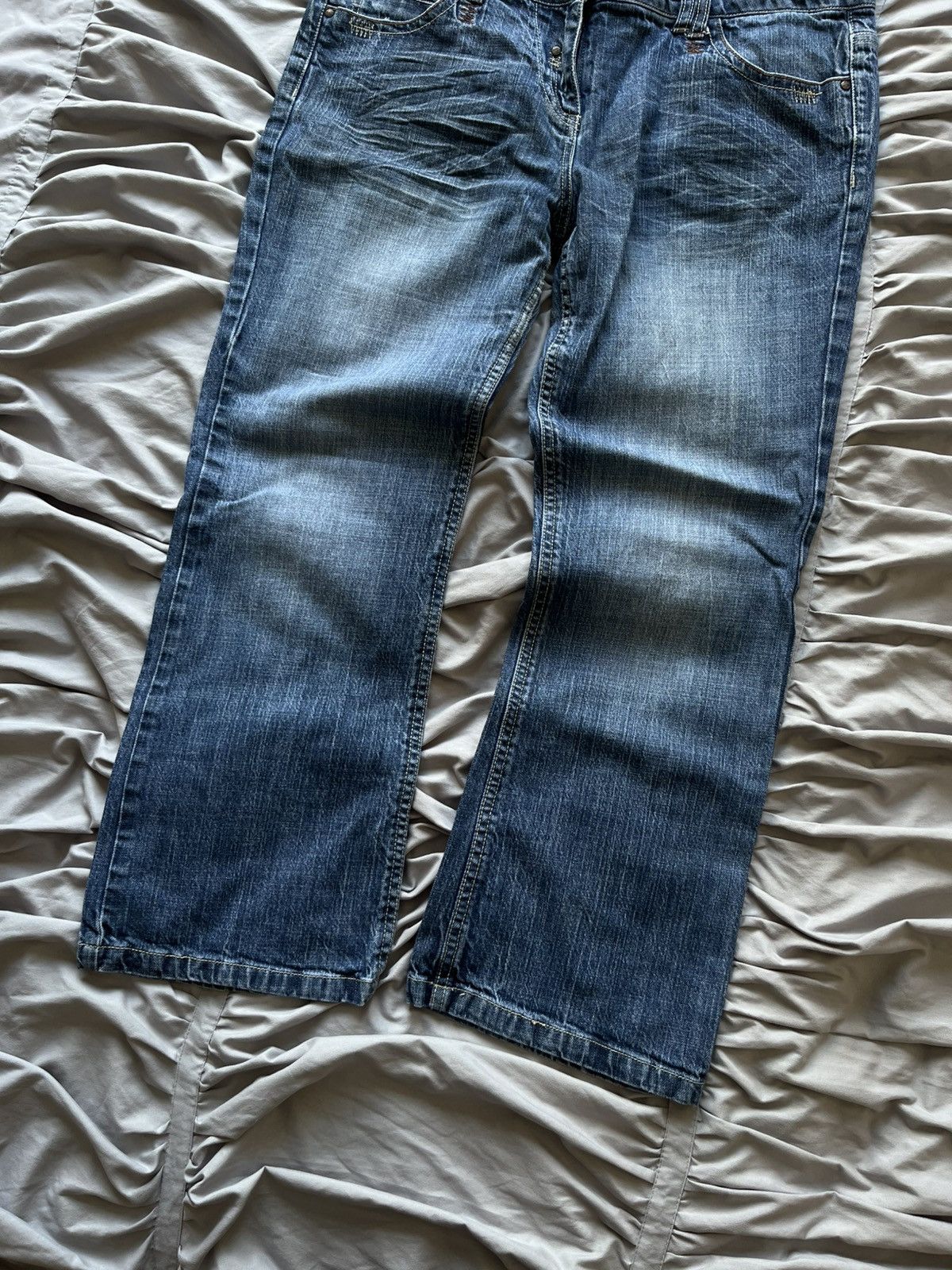 Japanese Brand Vintage Baggy Mud Washed Jeans Faded Denim Flared Wide Japan Size US 34 / EU 50 - 2 Thumbnail