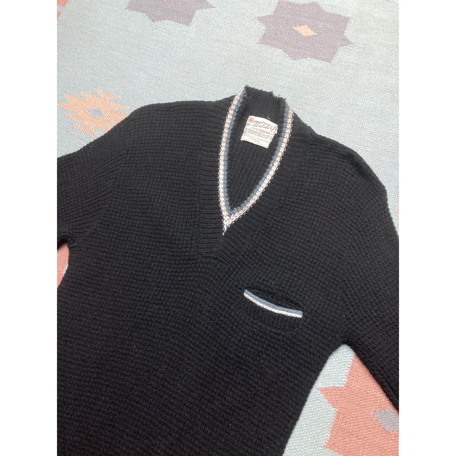 Vintage VINTAGE pullover sweater Shetland wool black Waldorf Medium 50s 60s Size US M / EU 48-50 / 2 - 3 Thumbnail
