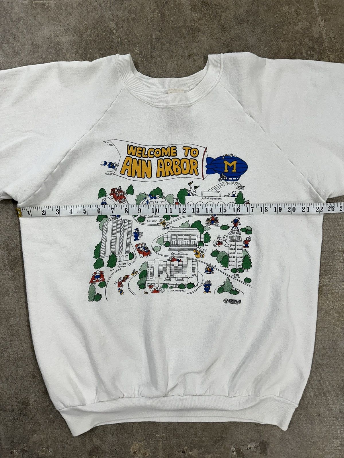 Vintage Vintage 80s Michigan Wolverines Collegiate Sweatshirt Size US L / EU 52-54 / 3 - 8 Thumbnail