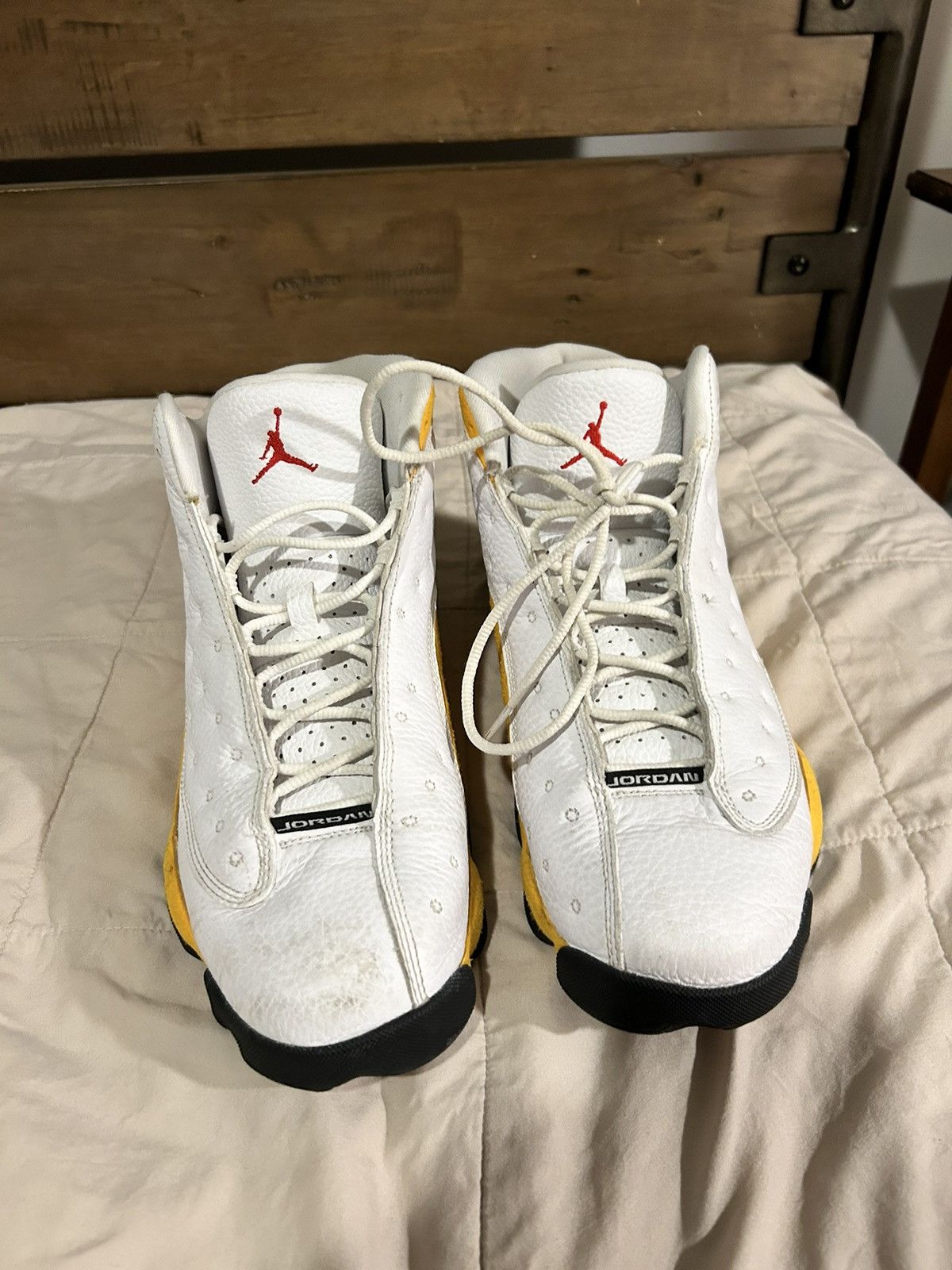 Jordan Brand × Nike Jordan 13 de La sol Size US 10.5 / EU 43-44 - 3 Thumbnail