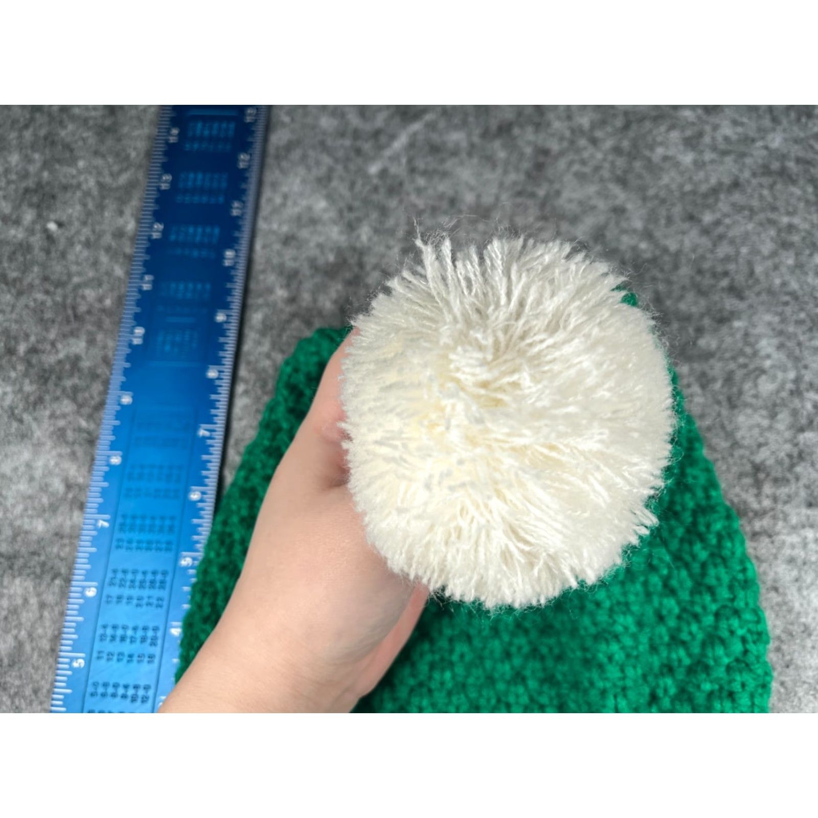 Vintage Beanie Toque Adult One Size Green White Knit 100% Acrylic Snow Ski Pom Size ONE SIZE - 3 Thumbnail