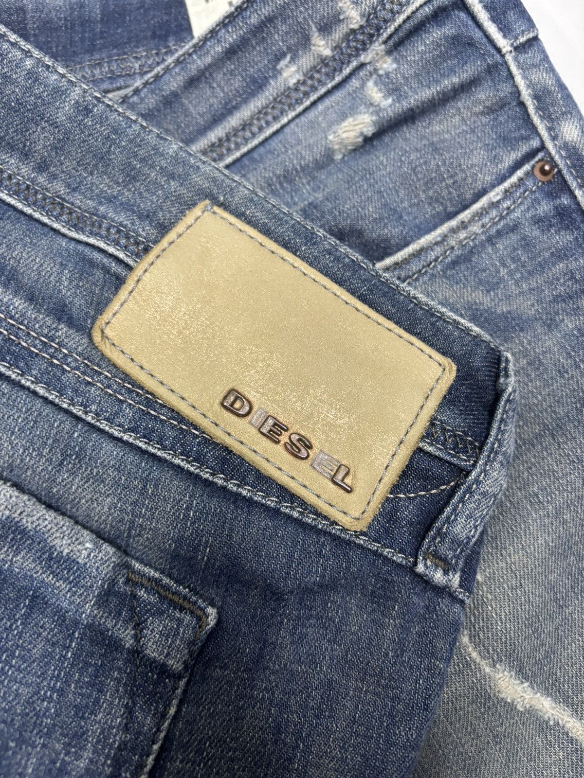 Diesel × Japanese Brand Vintage Diesel Slim Straight Denim Jeans Size US 31 - 13 Thumbnail