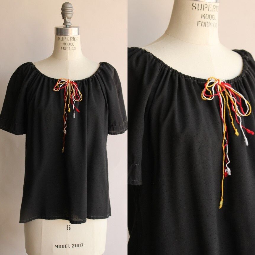 Vintage Vintage 1970s 1980s Blouse, Black Peasant Shirt, Keyhole Nec Size M / US 6-8 / IT 42-44 - 1 Thumbnail