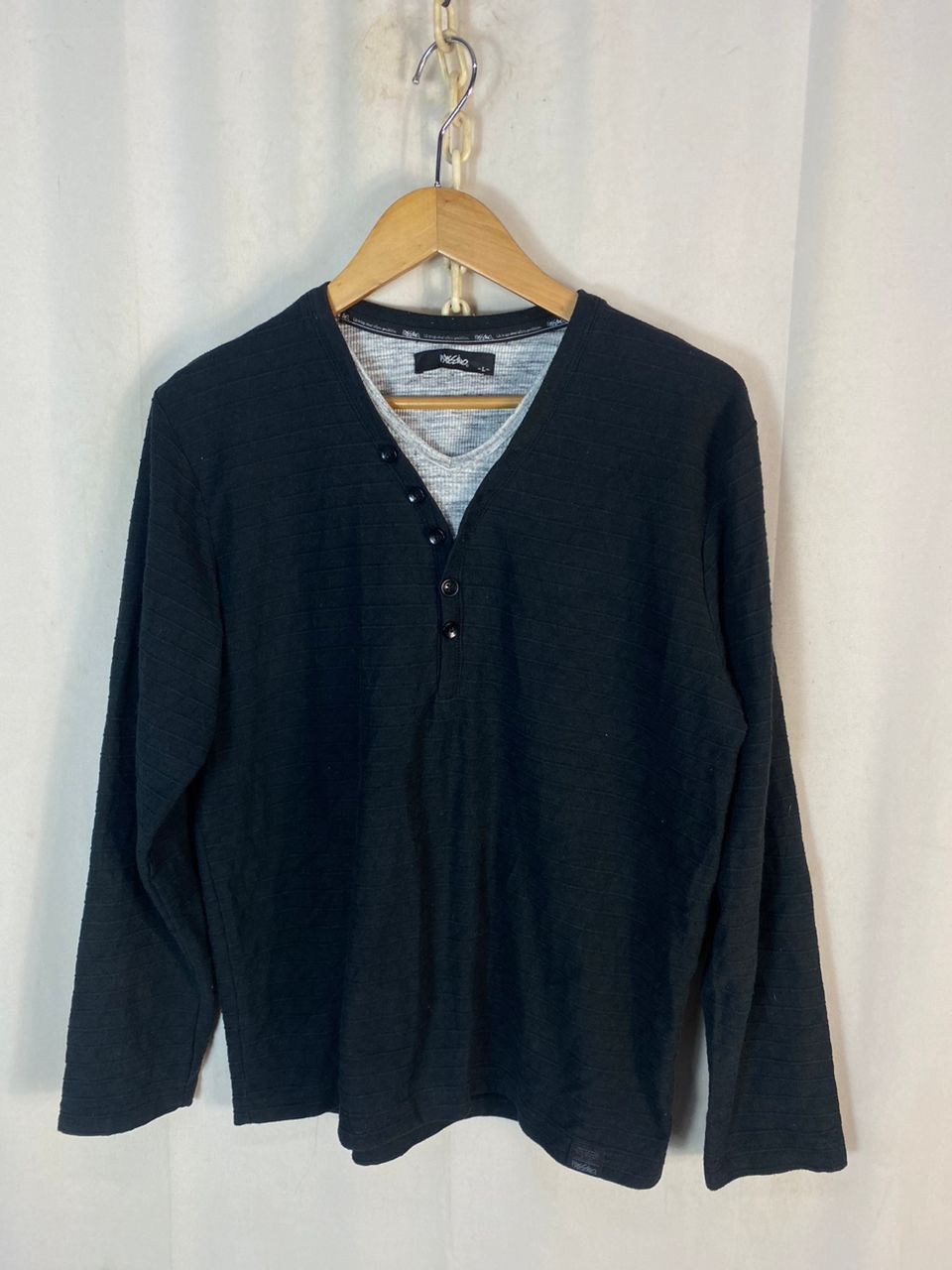 Mossimo Unisex🔥Mossimo half button long sleeve tshirt Size US M / EU 48-50 / 2 - 1 Thumbnail