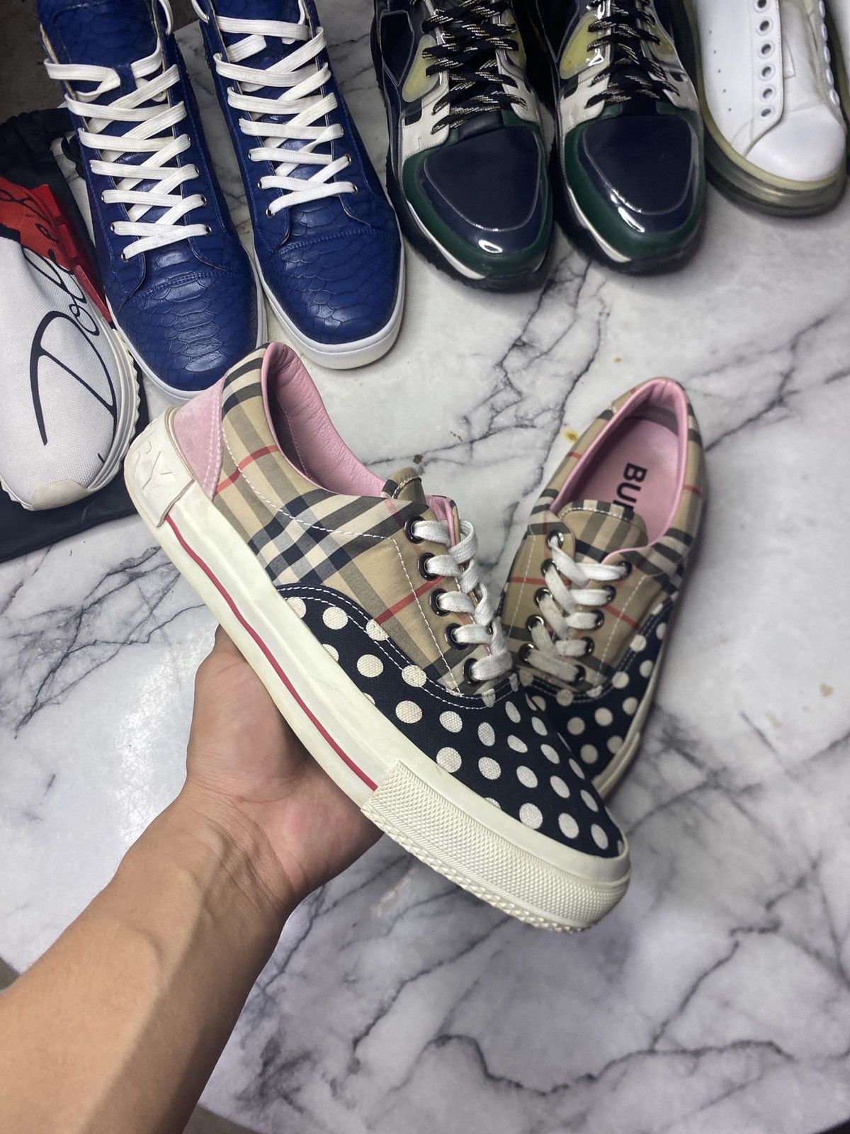 Burberry Burberry low top pattern sneaker Size US 9 / EU 42 - 1 Thumbnail