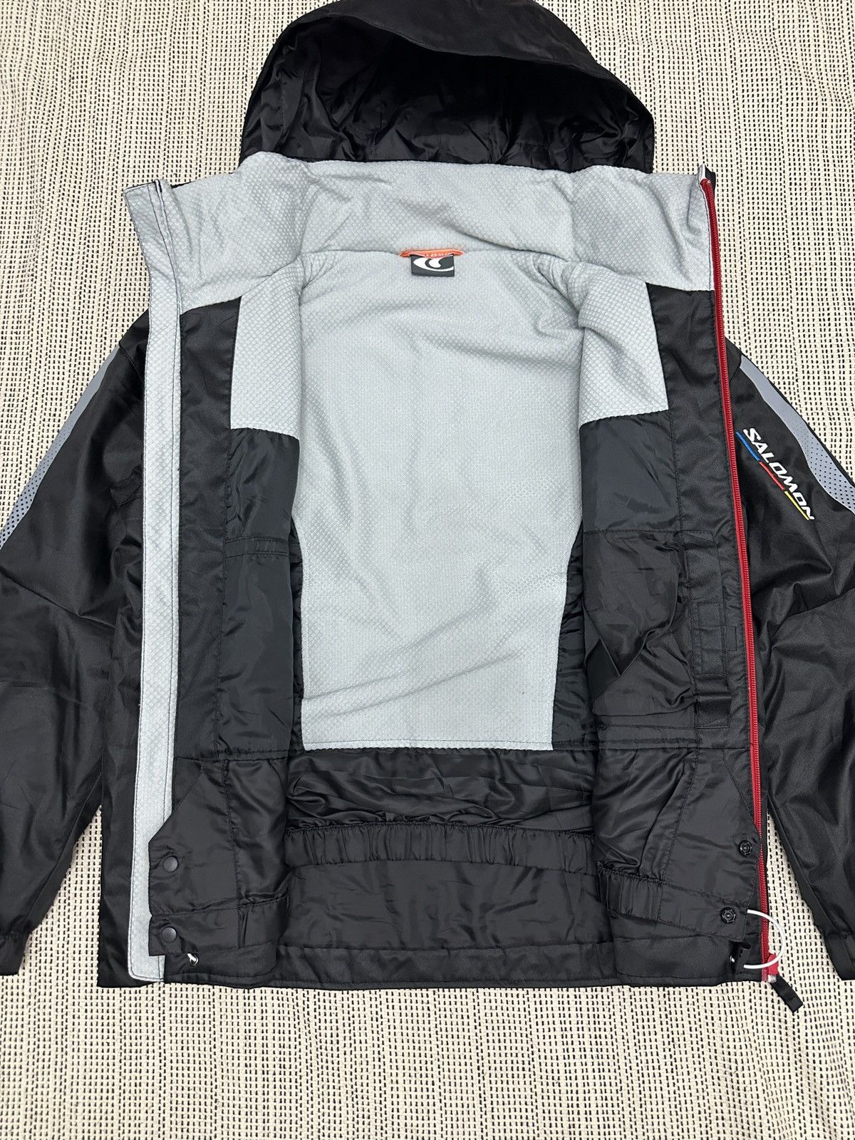 Salomon × Vintage 💰OFFER💰💥 SALOMON Black Hoodie Ski / Outdoor Jacket Size US M / EU 48-50 / 2 - 6 Thumbnail