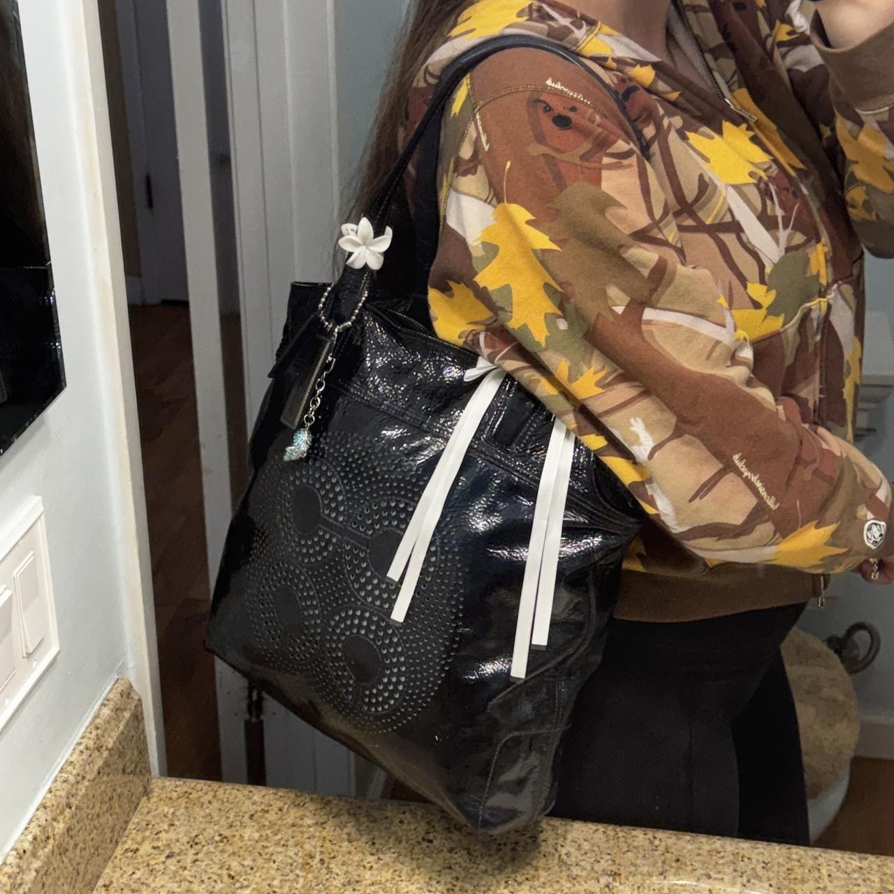 Coach Navy Patent Leather Coach Tote Size ONE SIZE - 8 Thumbnail