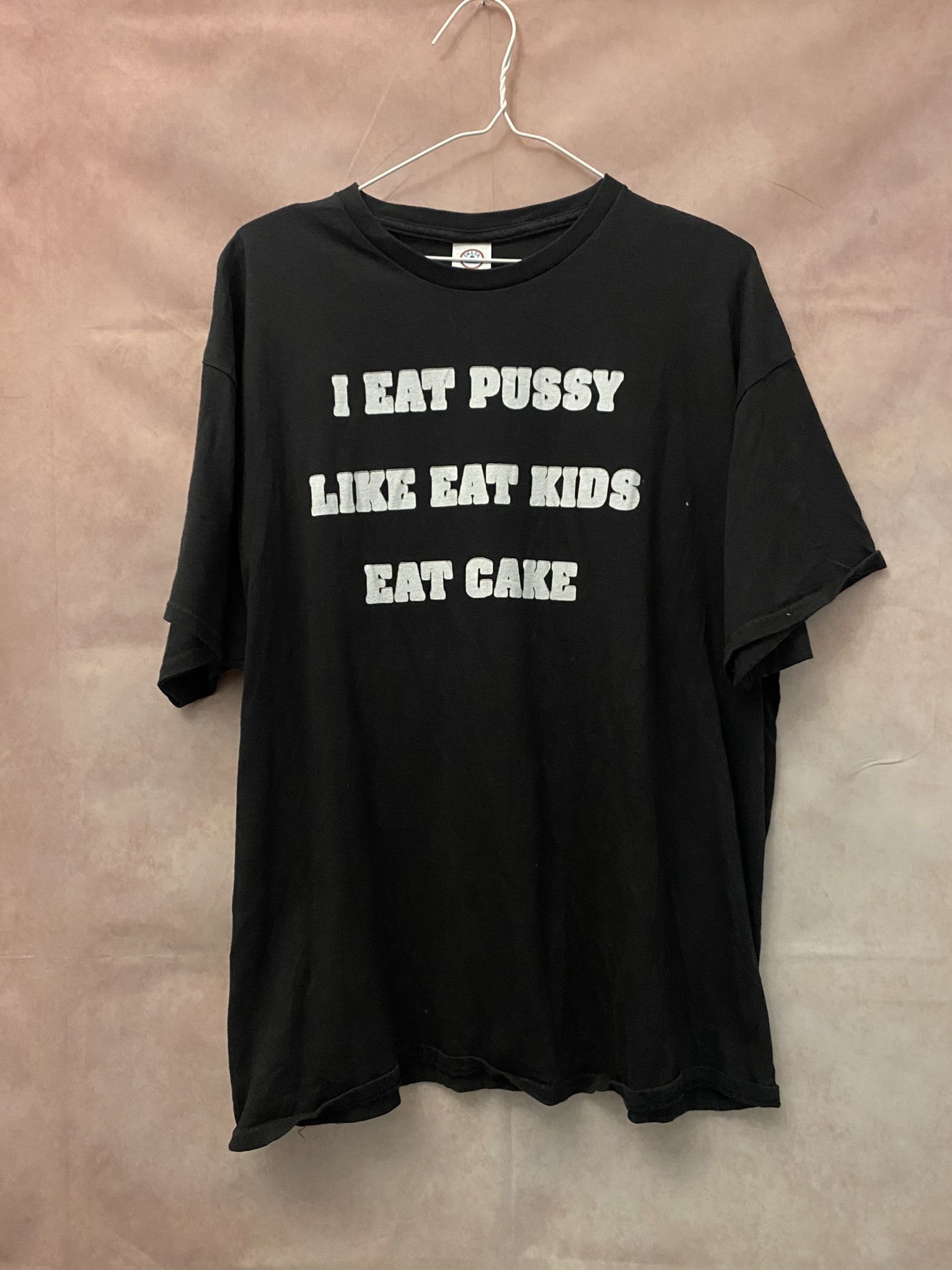 Vintage I Eat Pussy Like Eat Kids Eat Cake Big Logo T-Shirt Size US XXL / EU 58 / 5 - 1 Thumbnail