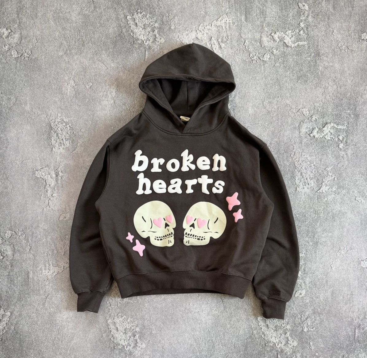 Broken Planet × Designer Broken Planet 🌍 “Broken hearts” skull 💀 brown hoodie relaxed Size US M / EU 48-50 / 2 - 5 Thumbnail