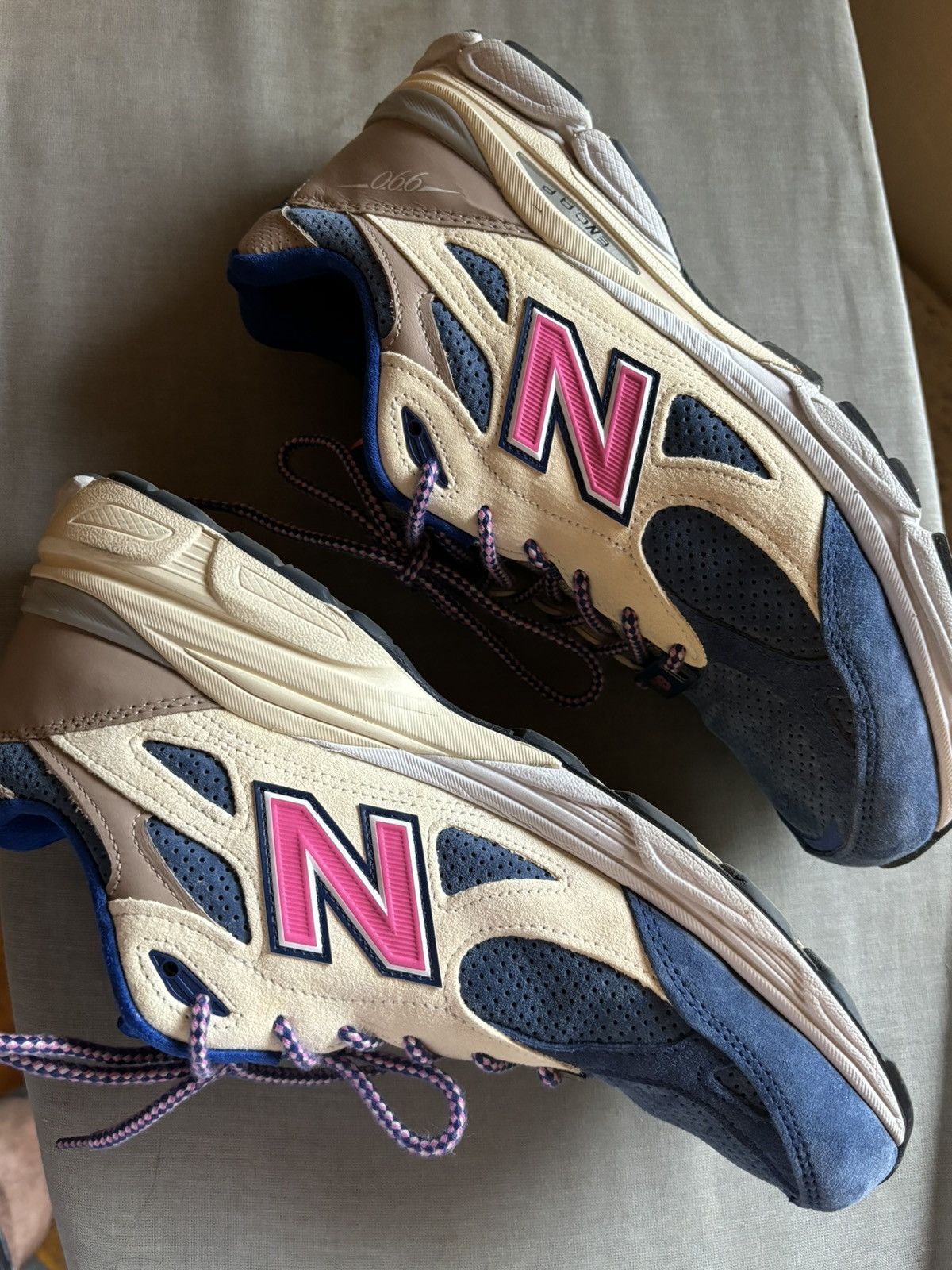 Kith × New Balance Kith X New Balance 990v3 11.5 gently used Size US 11.5 / EU 44-45 - 2 Thumbnail