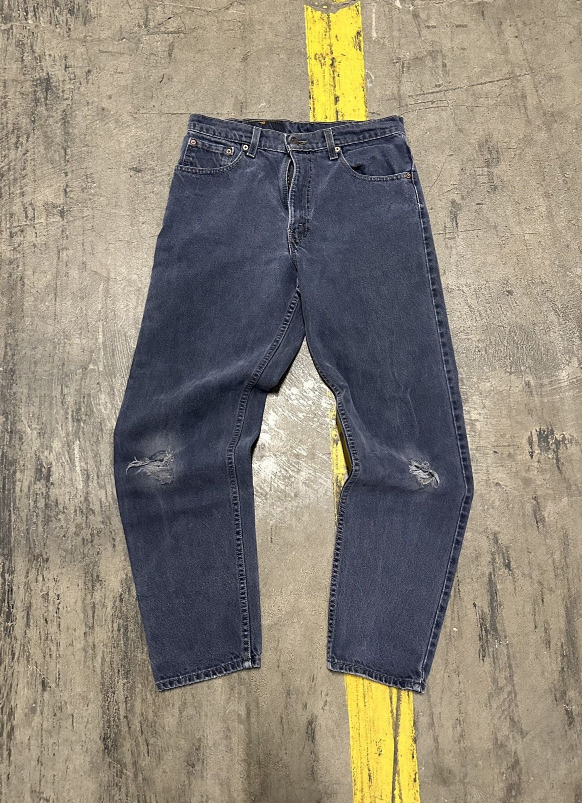 Levi's × Vintage Vintage Levi’s blue dyed 550 jeans Size US 33 - 1 Thumbnail