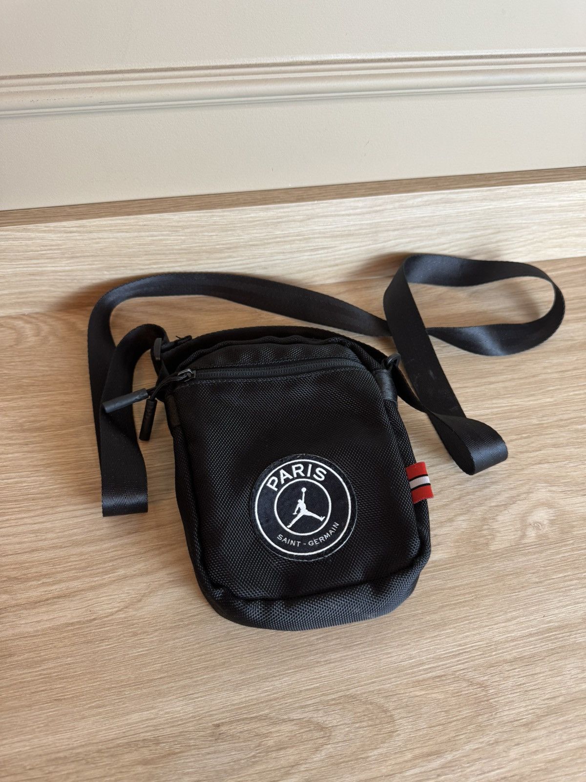 Jordan Brand Nike Air Jordan x PSG Paris Saint Germain bag Size ONE SIZE - 1 Thumbnail