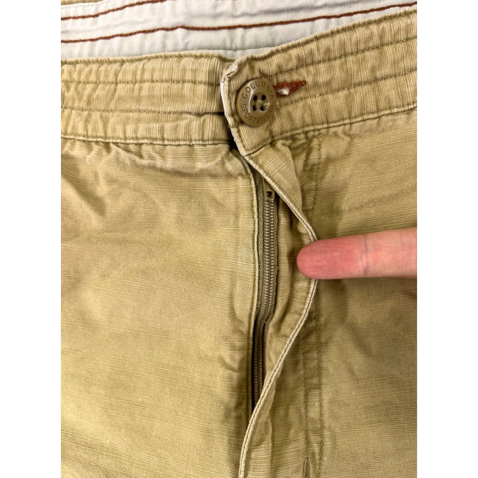 Vintage Columbia Shorts Men 36 Beige Cargo 100% Cotton Pockets Hike Hiking Camping READ Size US 36 / EU 52 - 6 Thumbnail