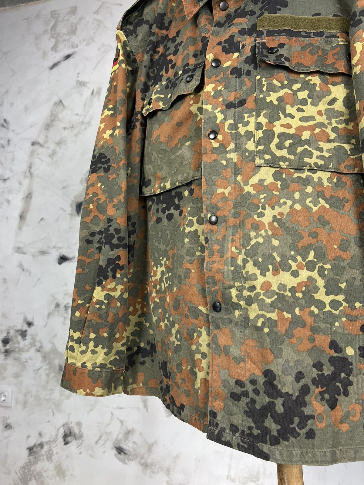 Vintage Vintage 1998 Germany Army Camo Shirt Jacket Size M - L Size US M / EU 48-50 / 2 - 4 Thumbnail