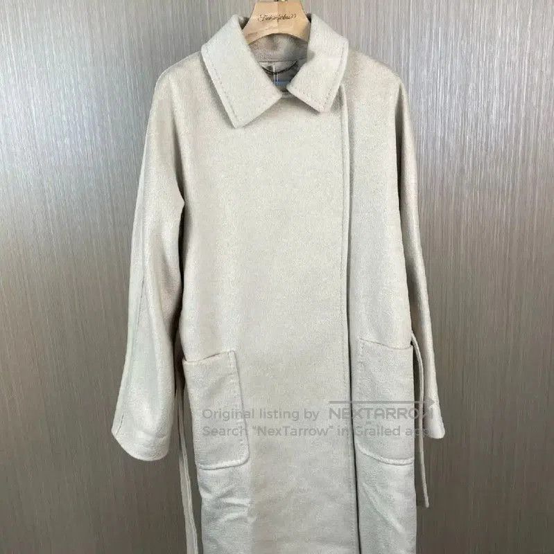Max Mara MaxMara Elegant Cream Faux Fur Women's Coat . Size L / US 10 / IT 46 - 1 Thumbnail