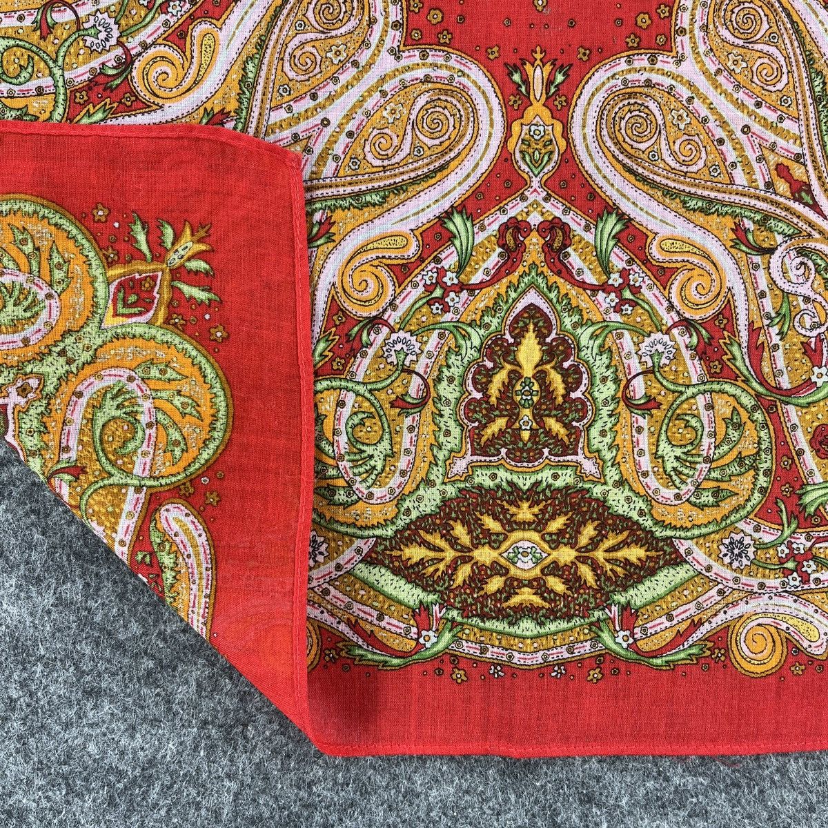 Kenzo × Vintage Kenzo Handkerchief / Bandana / Neckerchief B032 Size ONE SIZE - 9 Thumbnail