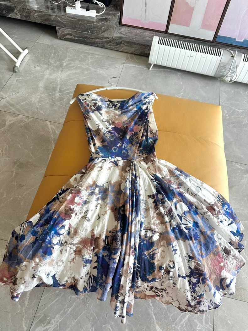 Vivienne Westwood Vivienne Westwood Oil painting of a flowing dress Size M / US 6-8 / IT 42-44 - 1 Thumbnail