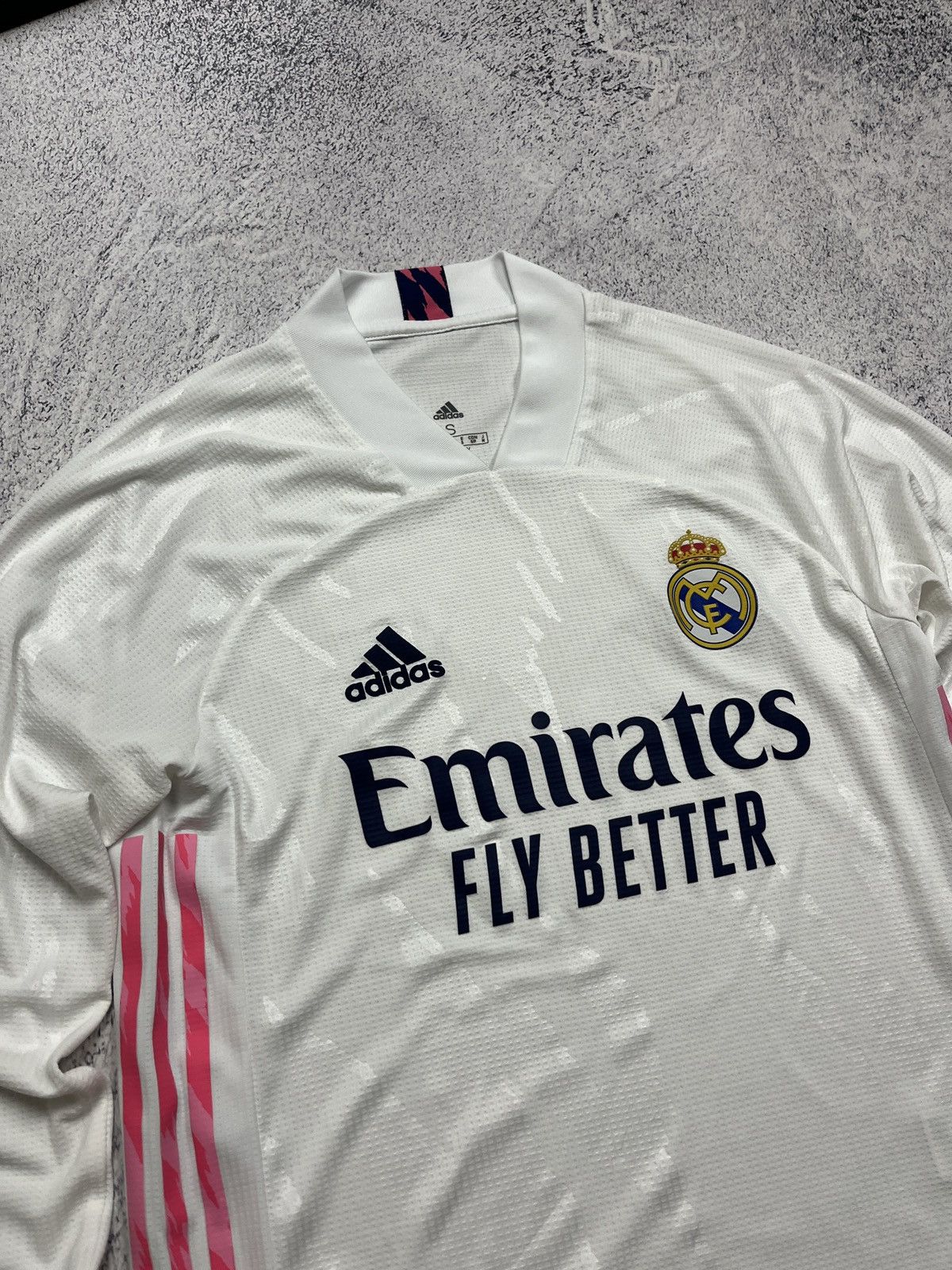 Adidas Real Madrid 2020/2021 Home Soccer Jersey Longsleeve Shirt Size US S / EU 44-46 / 1 - 5 Thumbnail