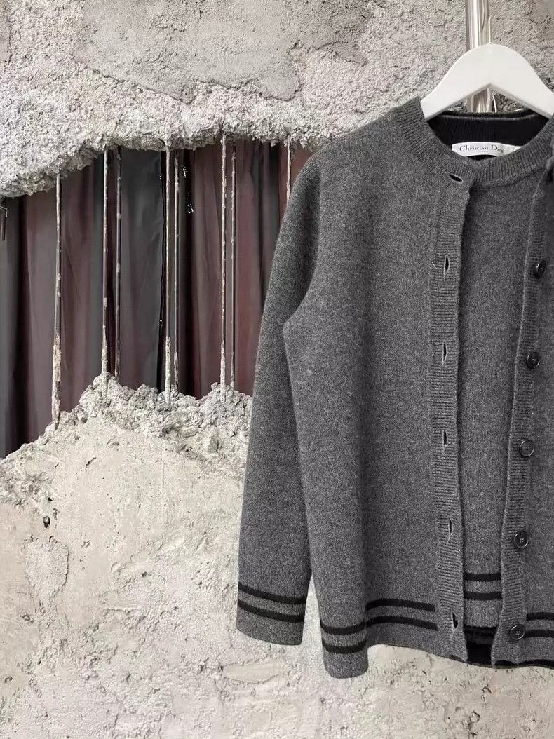 Dior Dior Two Piece Wool Cardigan Set-2505 Size US XS / EU 42 / 0 - 3 Thumbnail