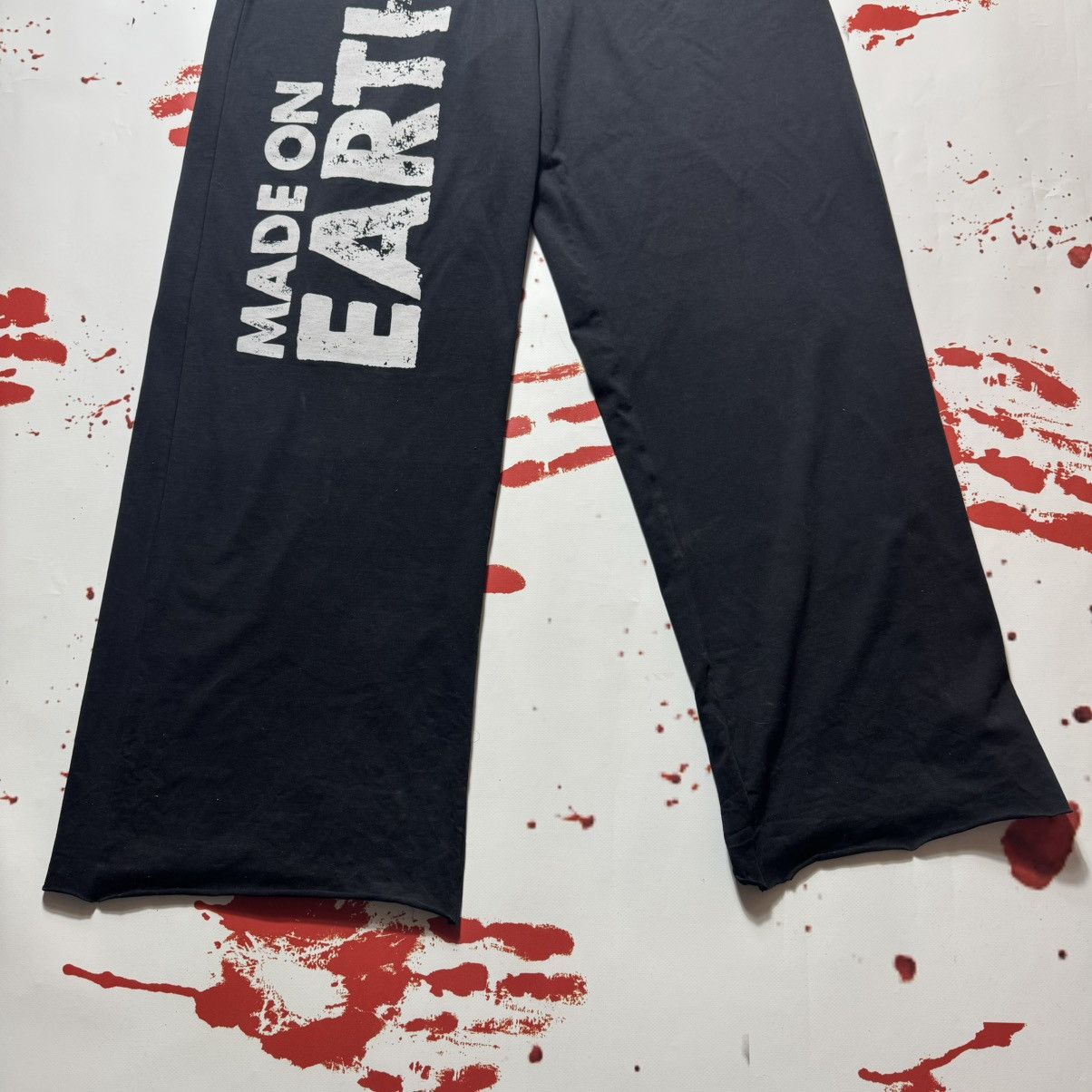 Designer × Vetements × Vintage vintage vetmements pants made on earth pants very rare Size US 32 / EU 48 - 3 Thumbnail