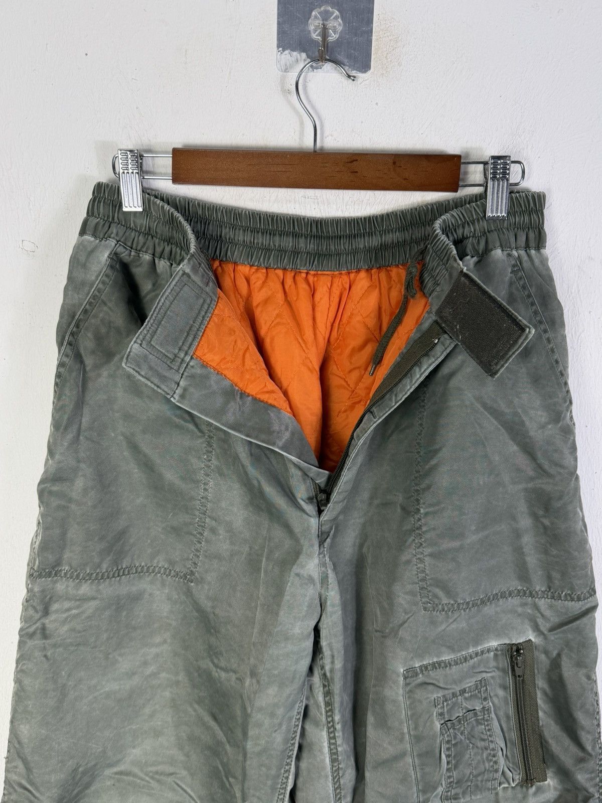 Japanese Brand Vintage Military Elasticated Cuffs Zipperd Pocket Size US 30 / EU 46 - 7 Thumbnail