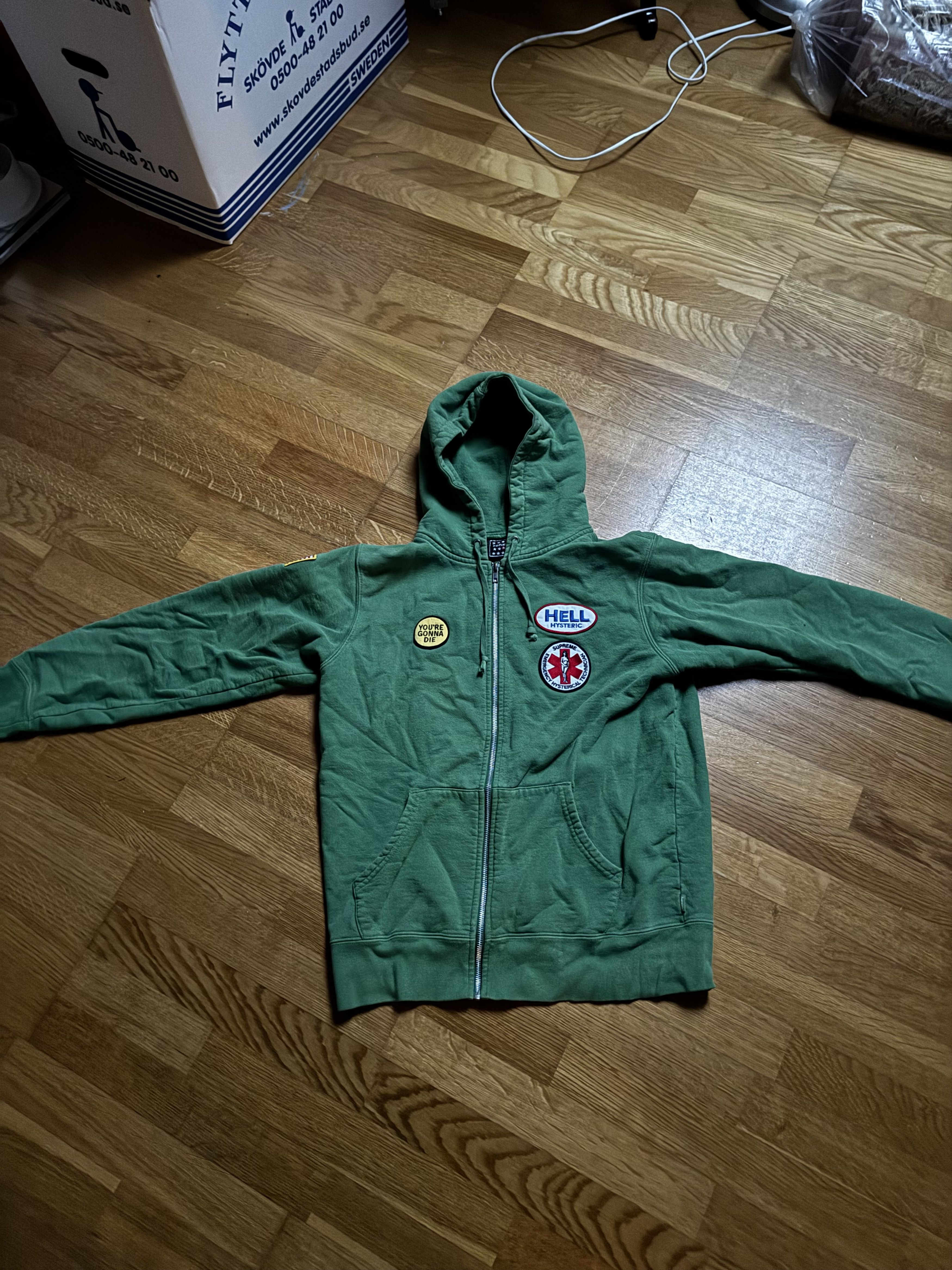 Supreme Supreme hell hysteric Size US M / EU 48-50 / 2 - 1 Thumbnail