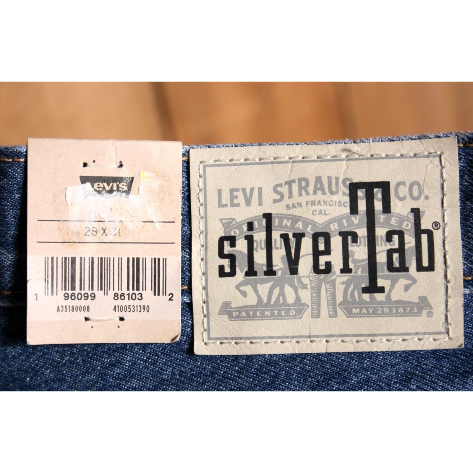 Levi's LEVI'S Silvertab '94 Baggy Jeans Women 28x31 Denim Blue Baggy Women's Size 28 Inseam 30 Slim Zip Closure Yk 1990s Size 28" / US 6 / IT 42 - 5 Thumbnail