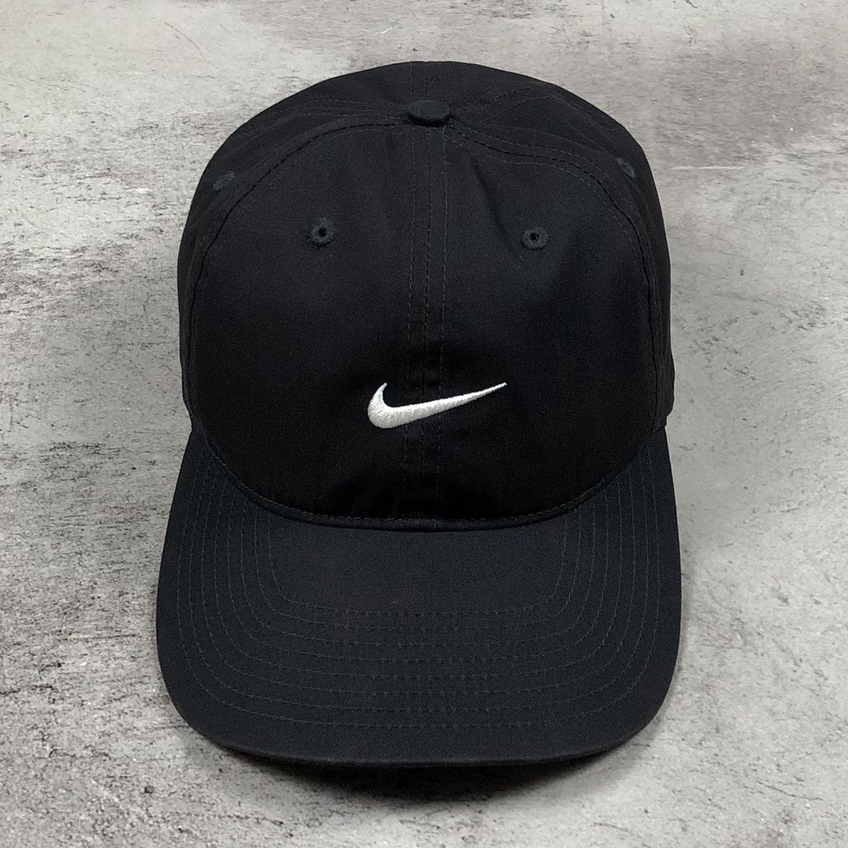 Nike Vintage Tiger Woods Nike Golf Swoosh Cap Size ONE SIZE - 4 Thumbnail