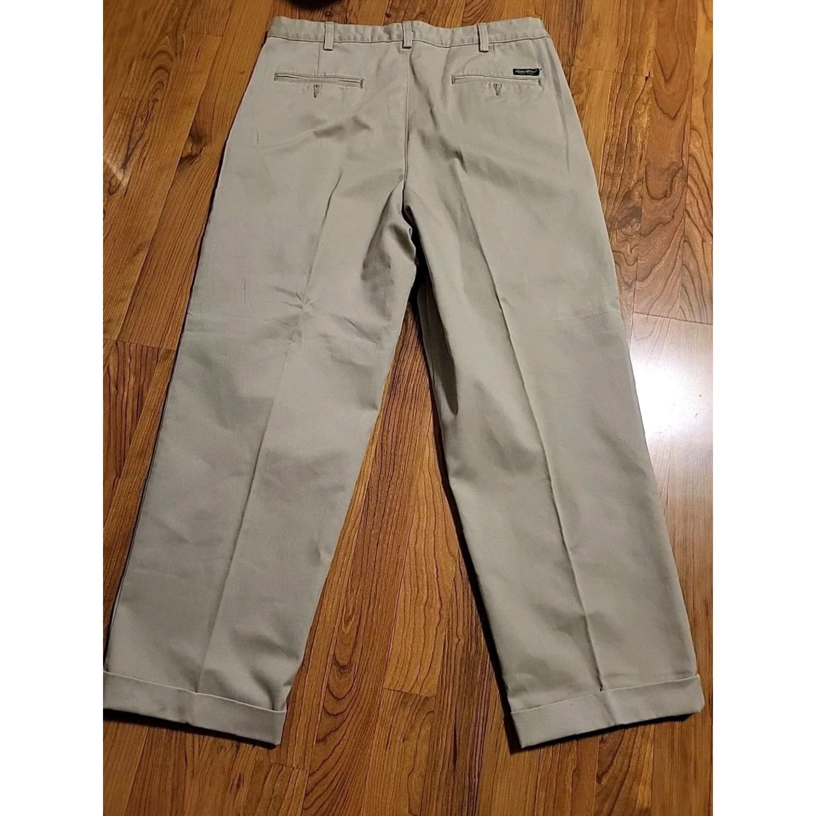 Eddie Bauer Eddie Bauer Chino Pants Men 38 Regular Beige Wrinkle Free Classic Fit 38 Inseam EUC Size US 38 / EU 54 - 6 Thumbnail