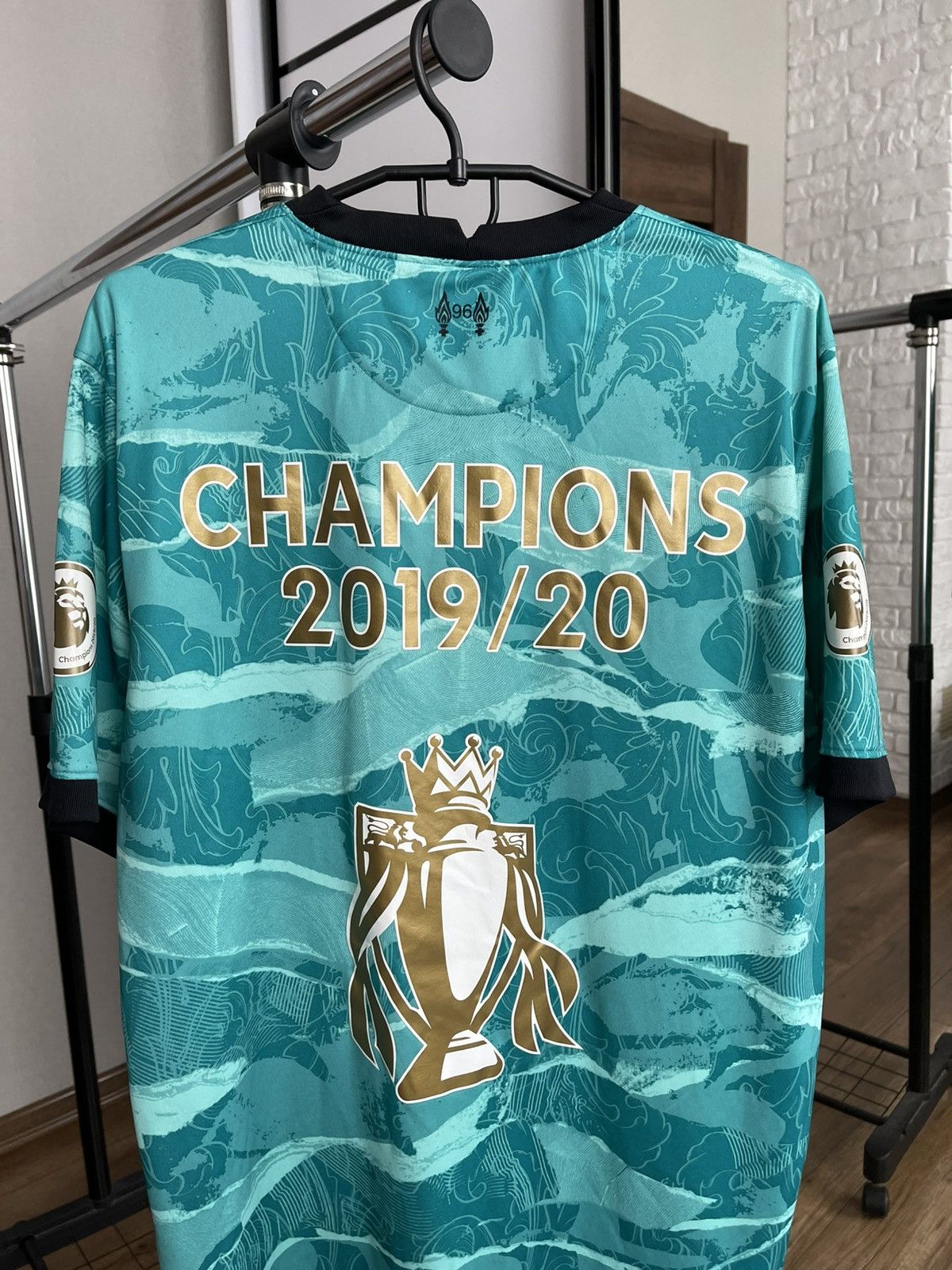 Nike 2020/2021 Nike FC Liverpool Champions Soccer Jersey T-Shirt Size US XL / EU 56 / 4 - 7 Thumbnail