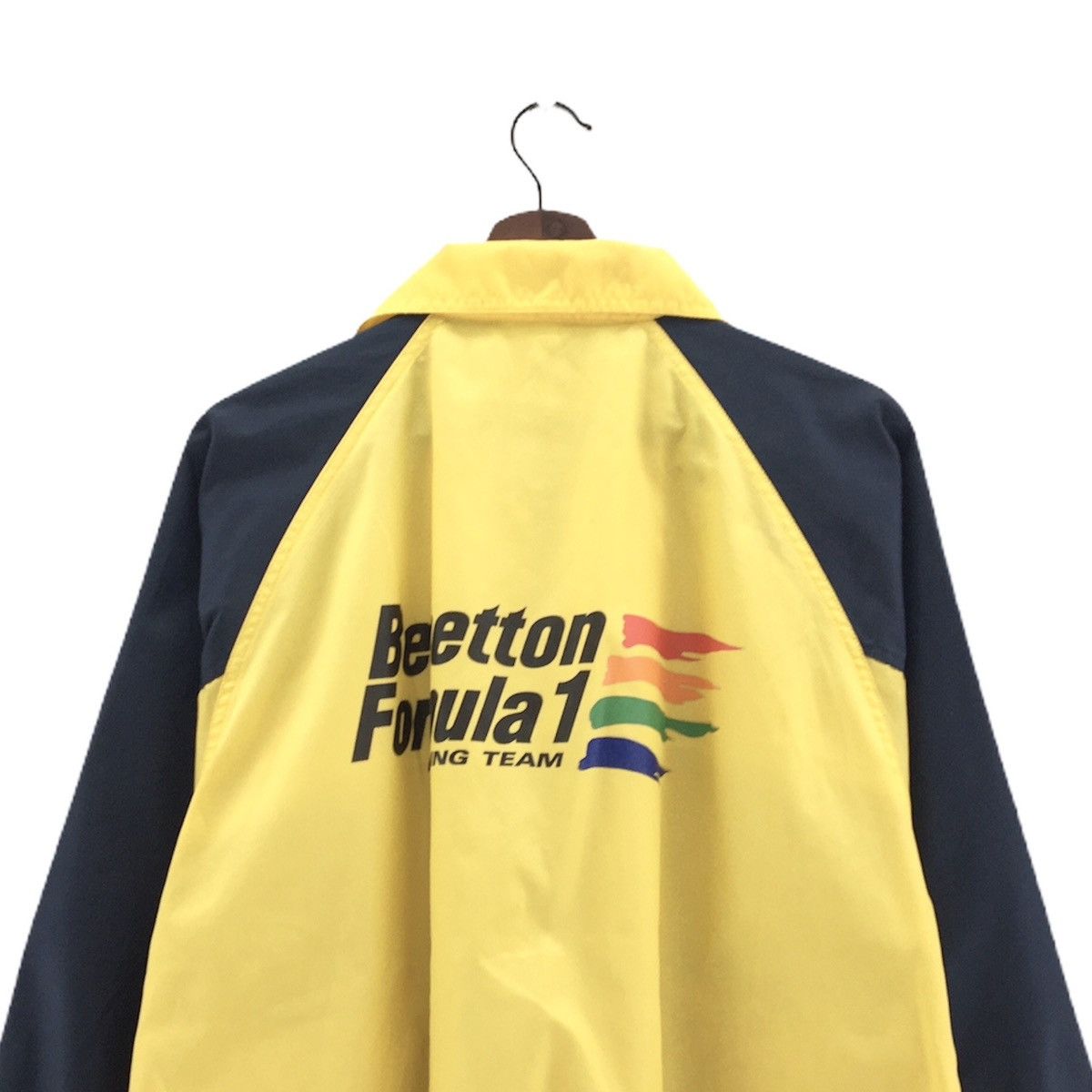 Other Benetton Formula 1 Racing Team Windbreaker Jacket Size US L / EU 52-54 / 3 - 5 Thumbnail