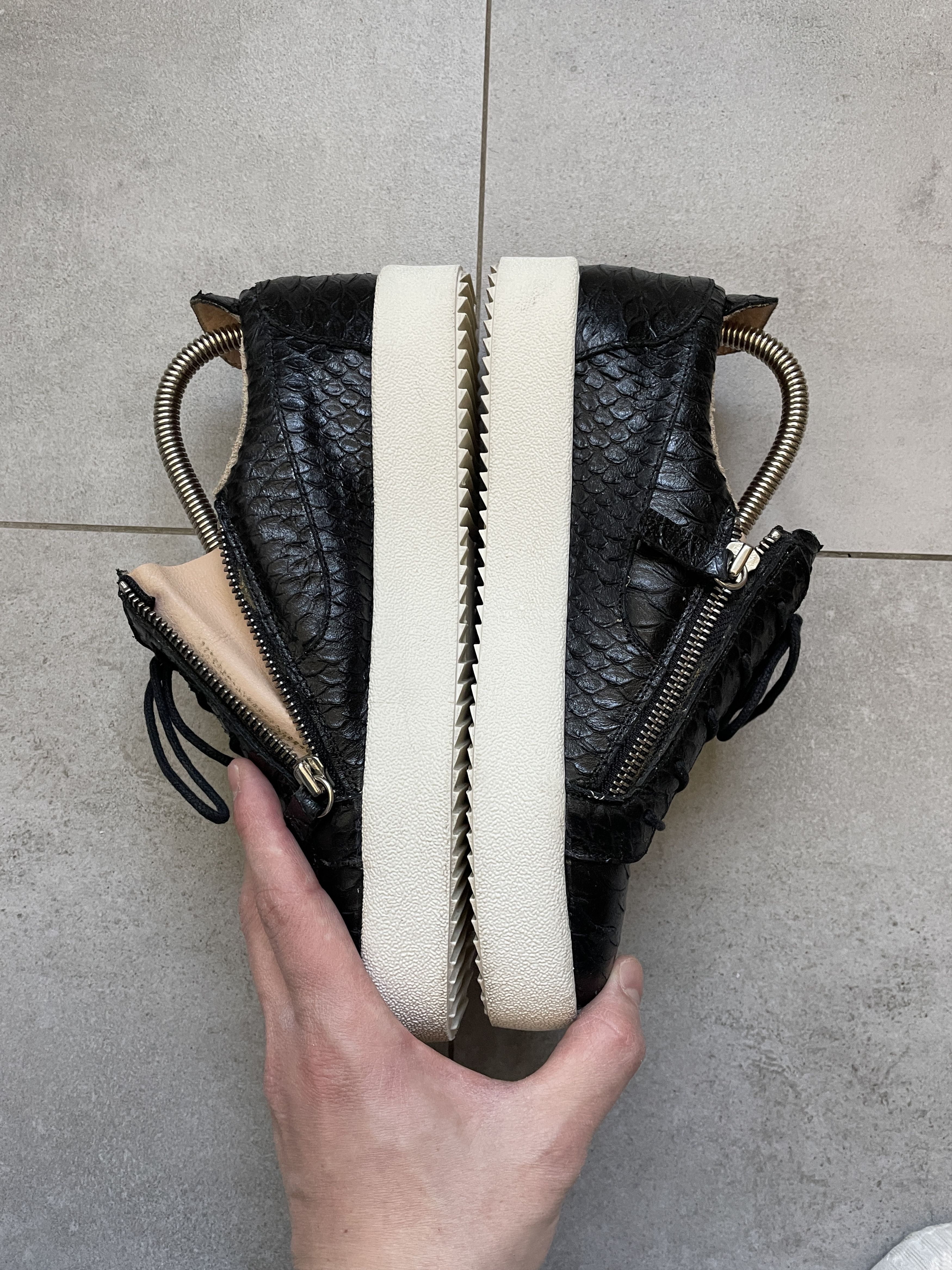 Giuseppe Zanotti GIUSEPPE ZANOTTI SNAKE SKIN BLACK ZIPPER SNEAKERS Size US 8.5 / EU 41-42 - 4 Thumbnail
