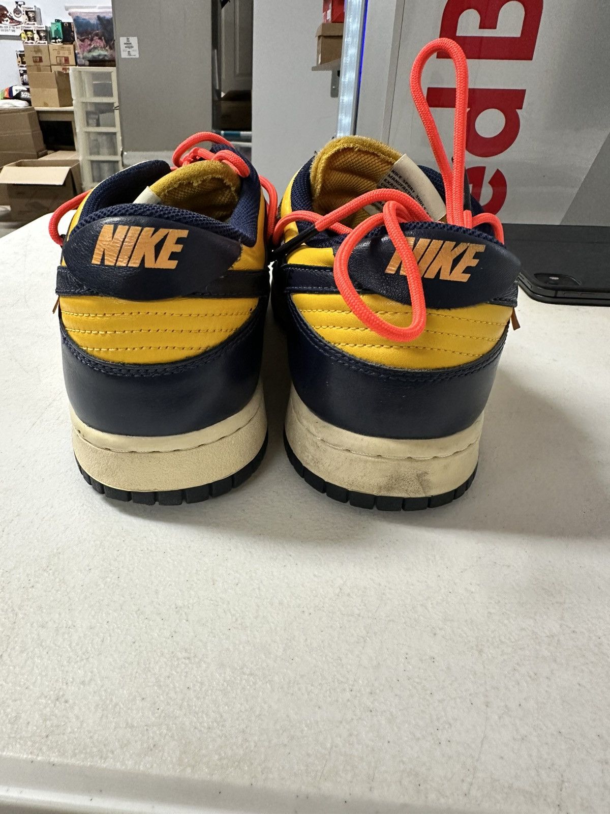 Nike × Off-White Nike dunk low offwhite university gold Size US 11 / EU 44 - 4 Thumbnail