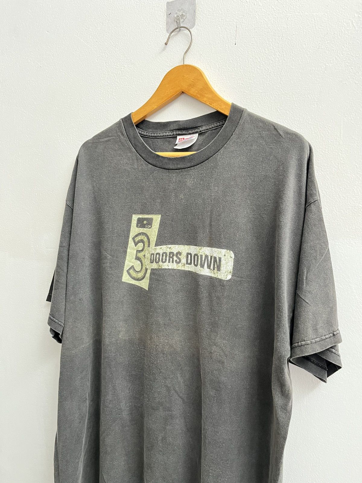 Band Tees 3 doors down faded black tshirt Size US XL / EU 56 / 4 - 2 Thumbnail