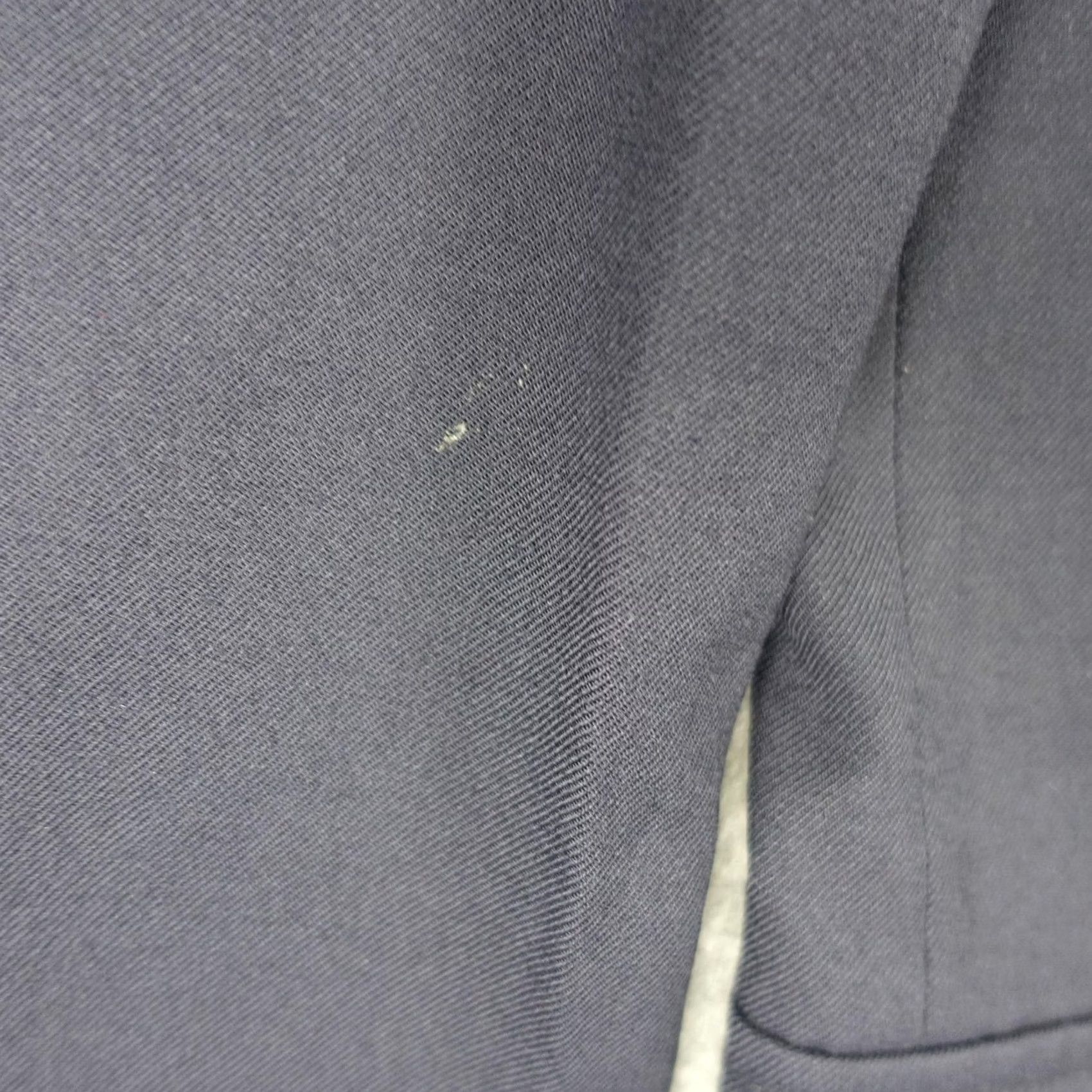 Bill Blass VINTAGE Bill Blass Blazer Mens 42 Navy Wool Three-Button Jacket Sport Coat Navy Blue Wool Three-Button Blazer Mens 42 Regular Mens Mens Mens Size 42R - 7 Thumbnail