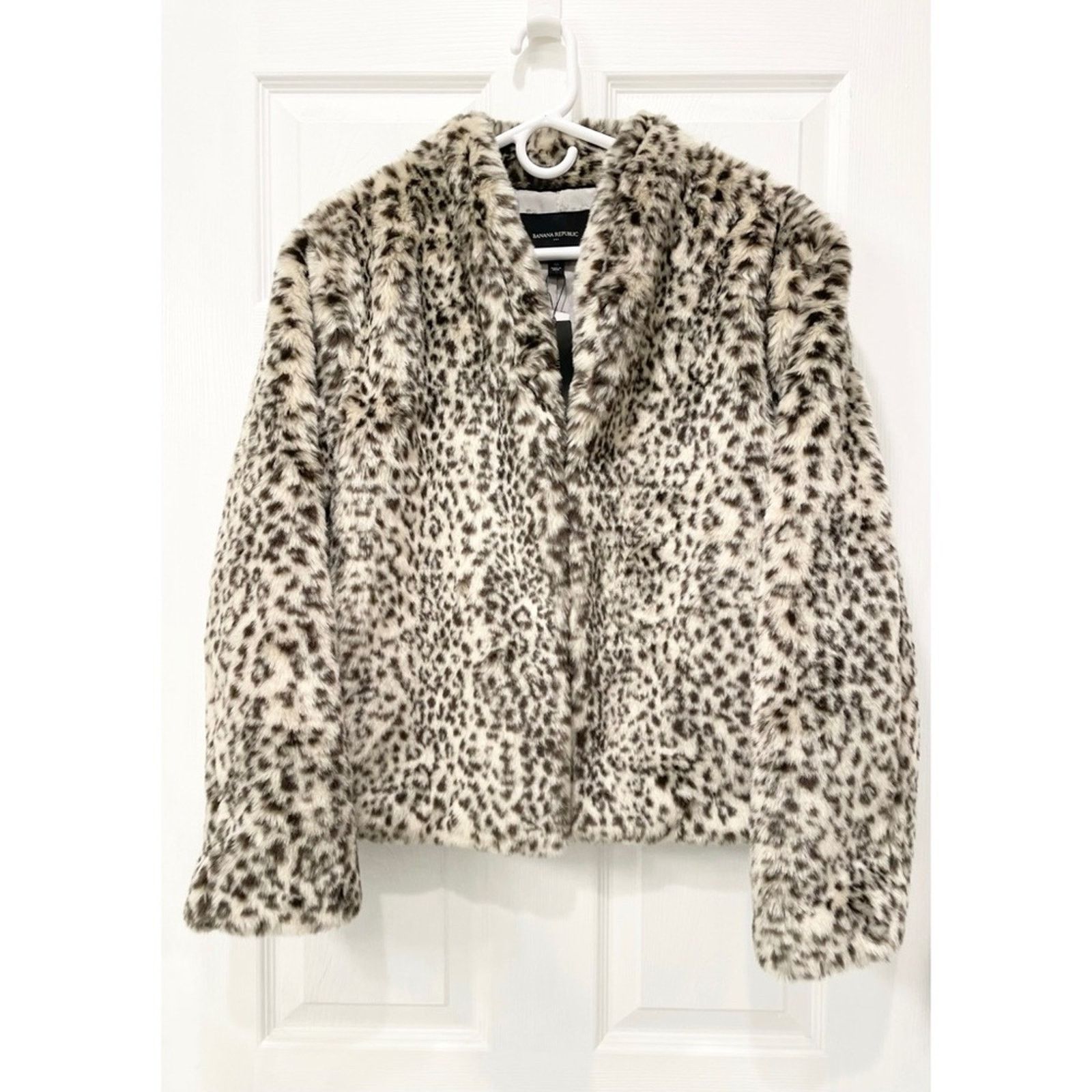 Banana Republic Banana Republic Faux Fur Coat Size M / US 6-8 / IT 42-44 - 1 Thumbnail