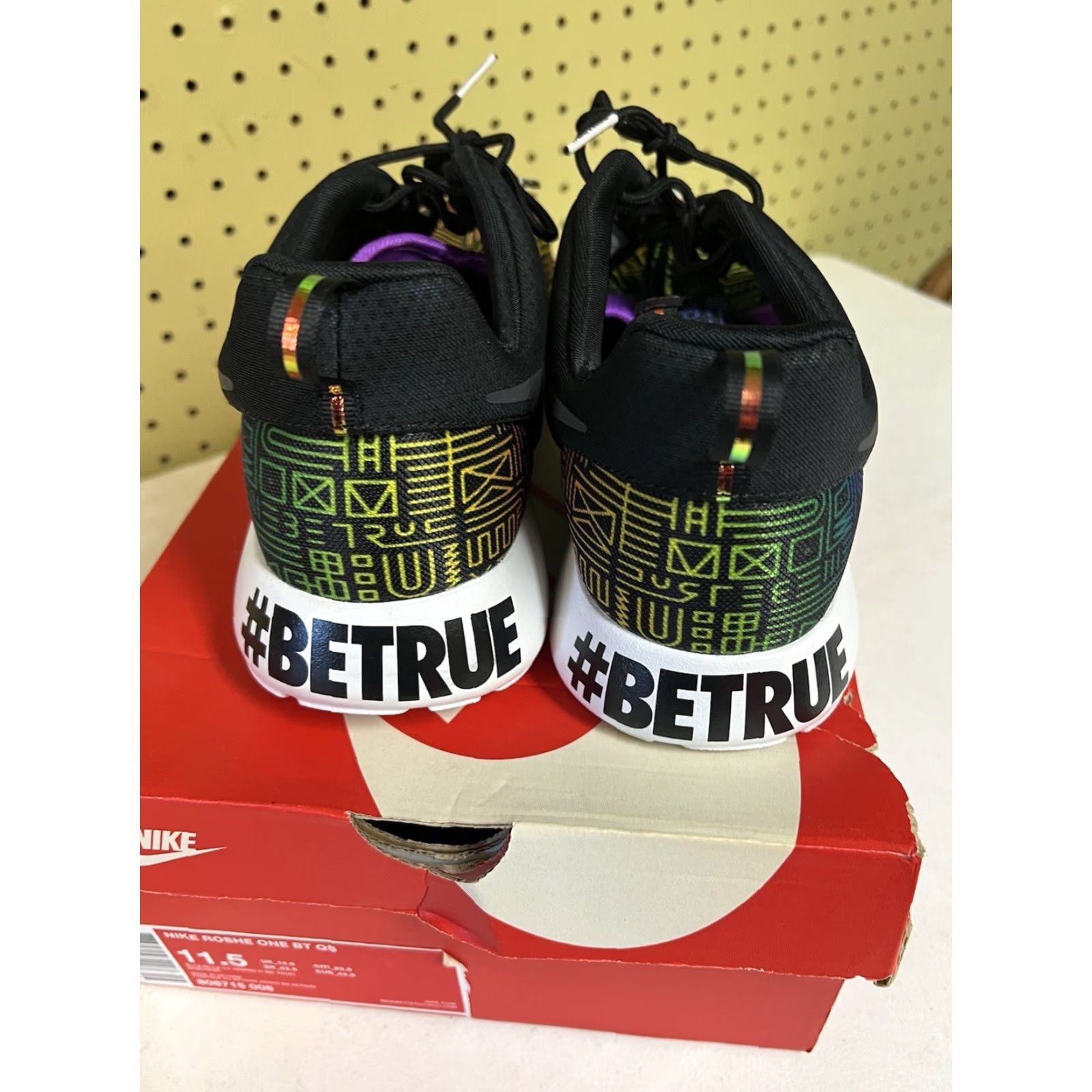 Nike Nike Roshe One BT QS Run "Be True" 808715-006 Mens Size 11.5 Multicolor Sneaker 2015 Box Size US 11 / EU 44 - 2 Thumbnail