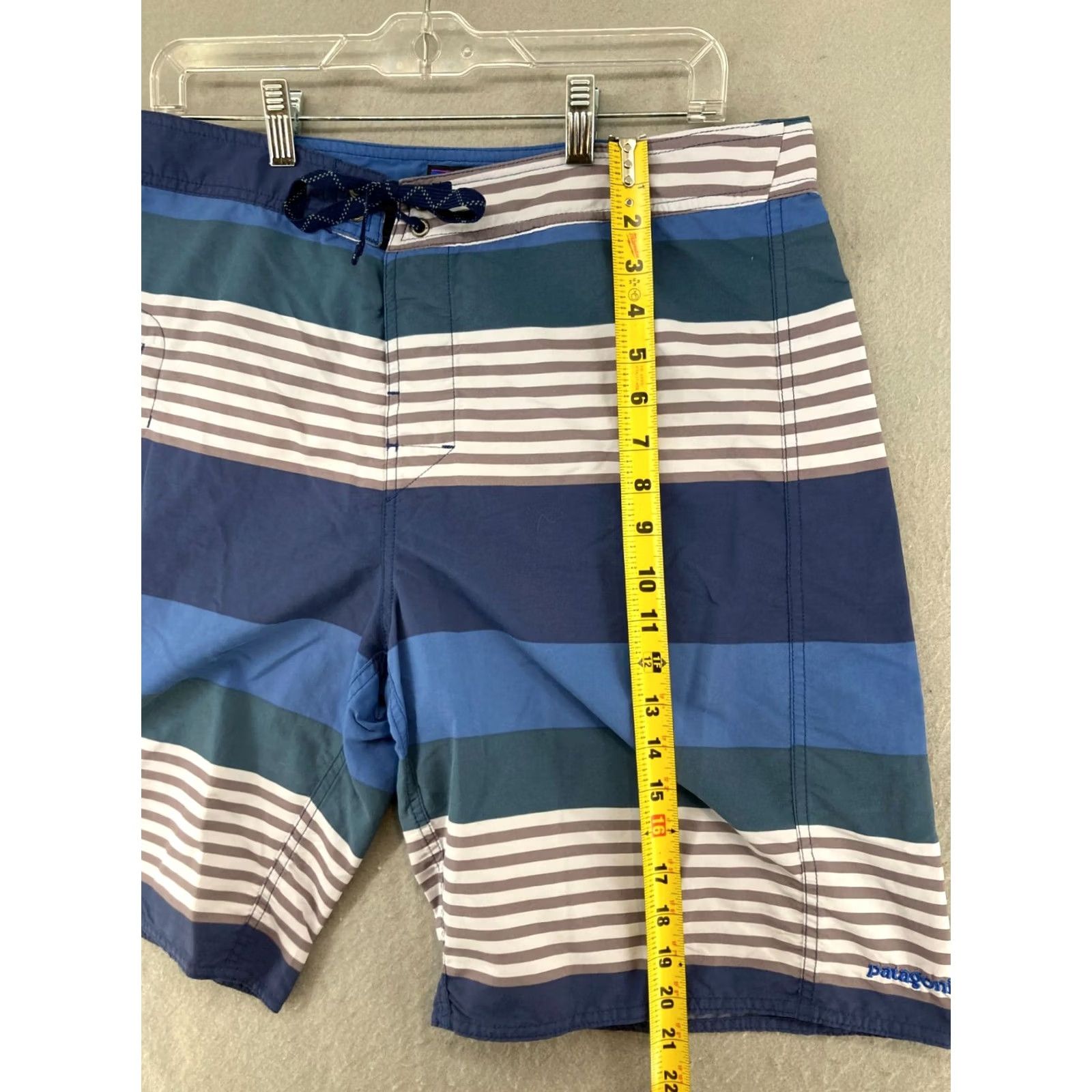 Patagonia Patagonia Swim Shorts Mens 35 Blue Stripes Pocket Beach Bottom Mens Size US 35 - 3 Thumbnail