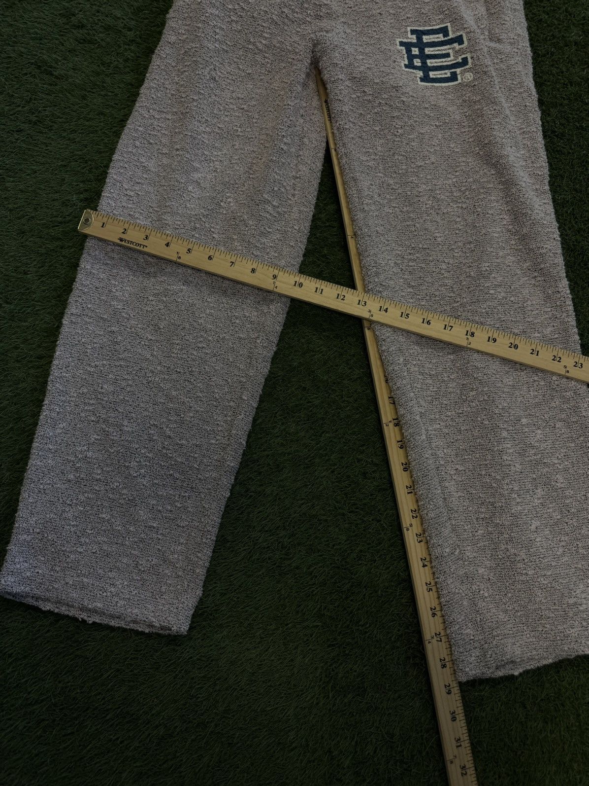 Eric Emanuel Eric Emanuel FW21 Purple Blue Boucle Sweatpants Size (M) Size US 31 - 10 Thumbnail