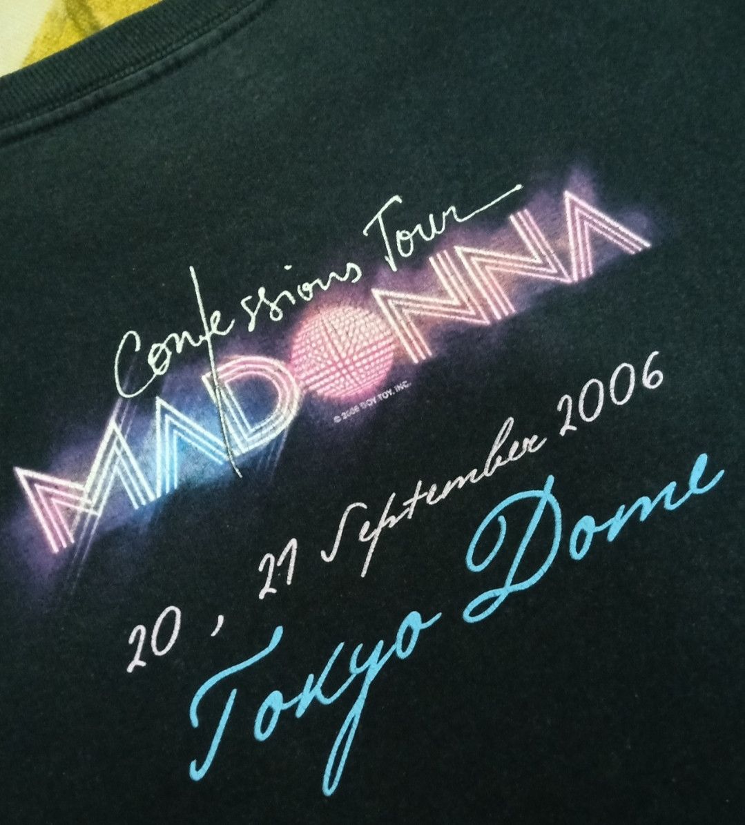 Band Tees Vintage Madonna Confession Tour 2006 Tokyo Dome T-shirt Size US M / EU 48-50 / 2 - 14 Thumbnail
