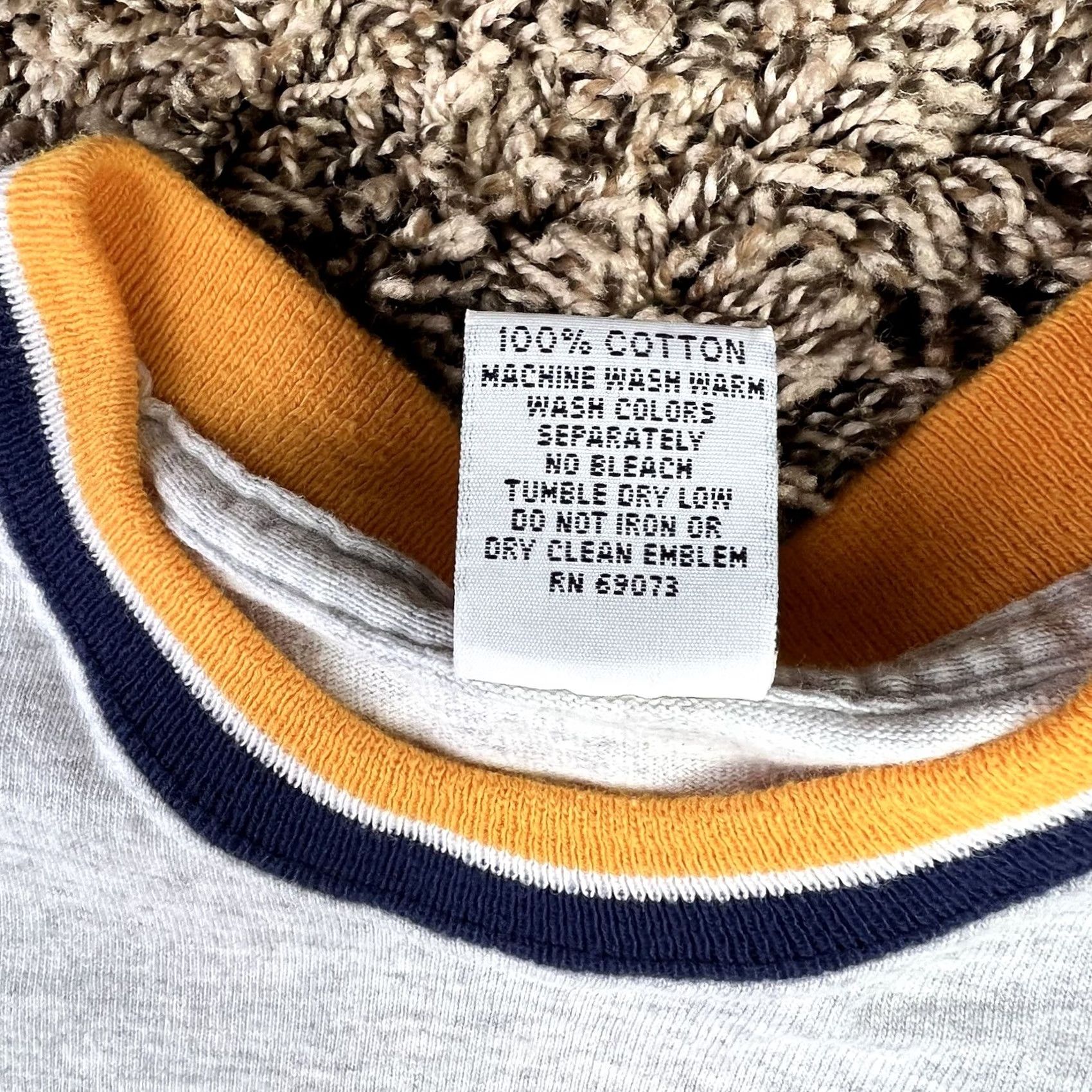 Vintage VINTAGE Georgia Tech Yellow Jackets Embroidered T-Shirt Medium Men Gray 100% Cotton Embroidered Logo Ringer 90s Size US M / EU 48-50 / 2 - 6 Thumbnail
